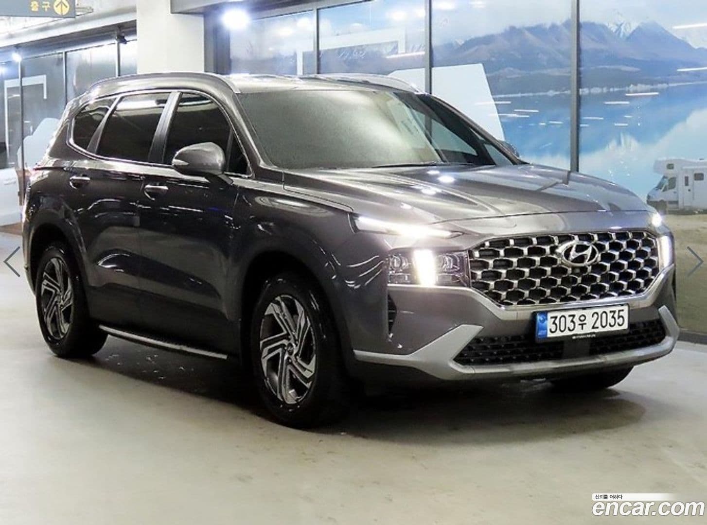 Main__Slider__Photo:Santafe Hyundai 2022.0-0