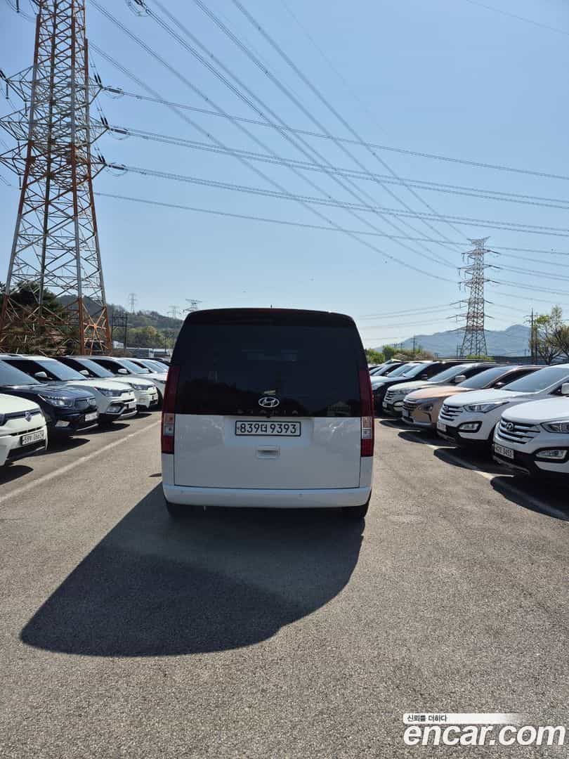 Staria Hyundai 2023.4-OUTER-004