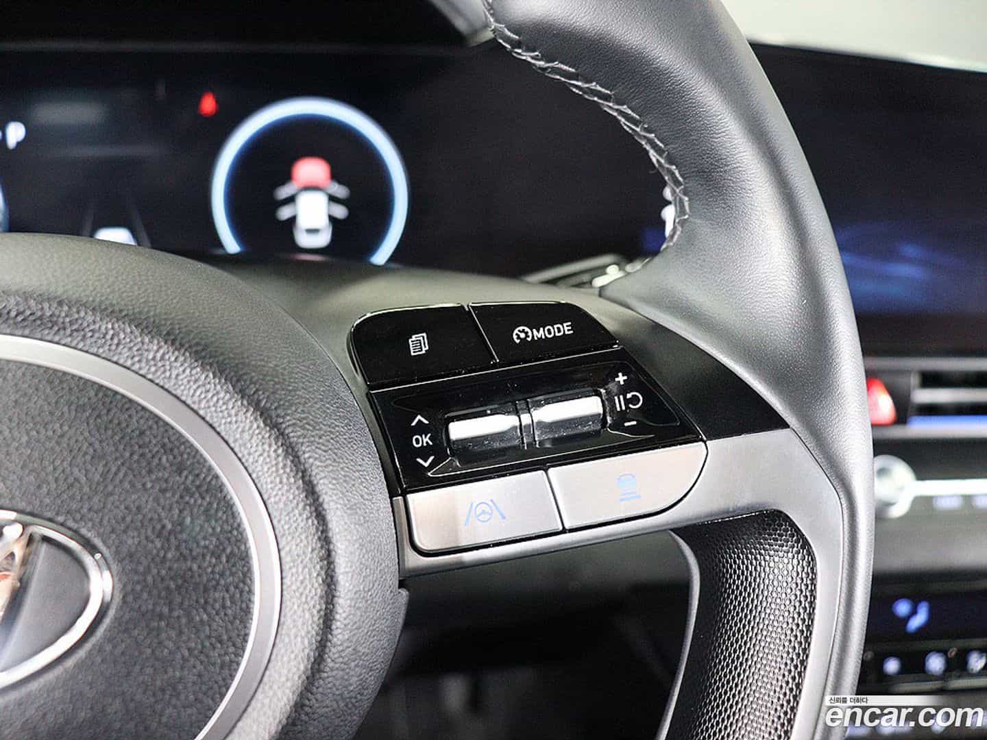 AVANTE Hyundai 2021.11-OPTION-017