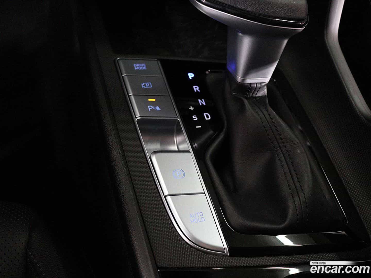 AVANTE Hyundai 2021.11-OPTION-021