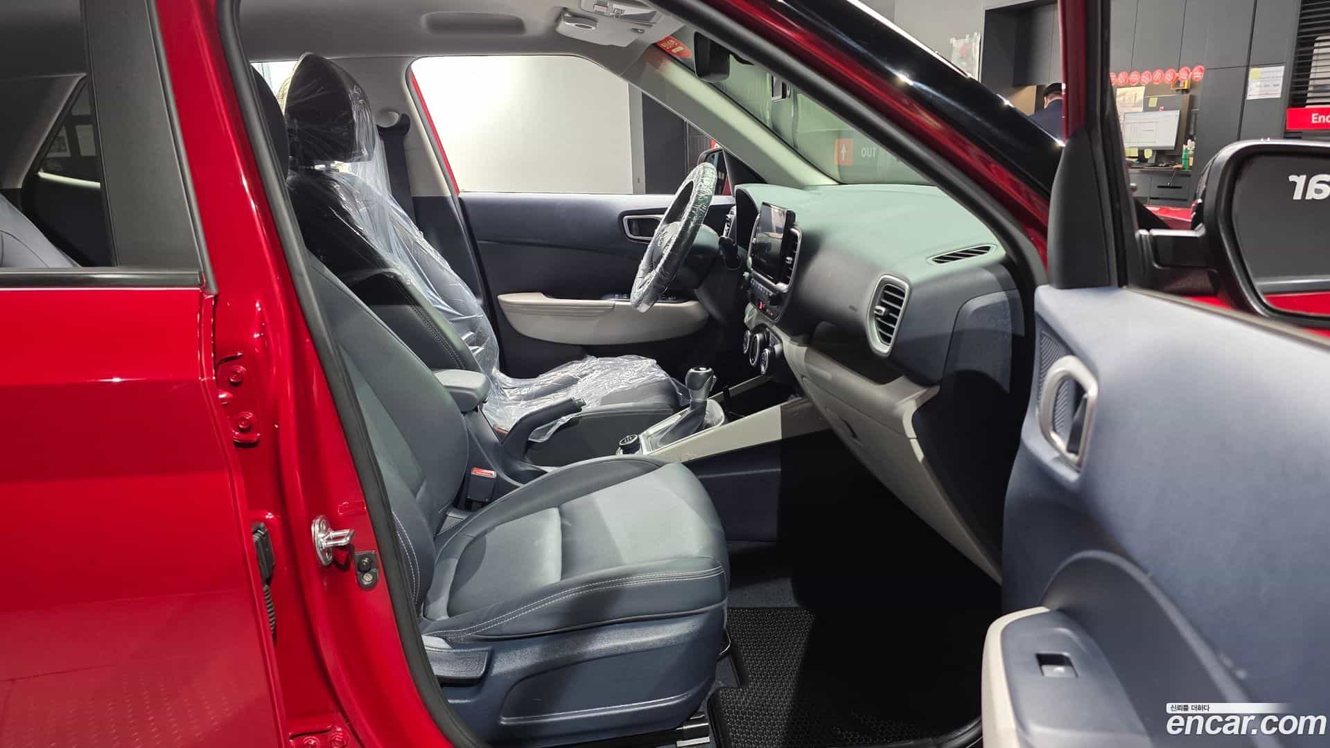 Venue Hyundai 2022.4-INNER-036