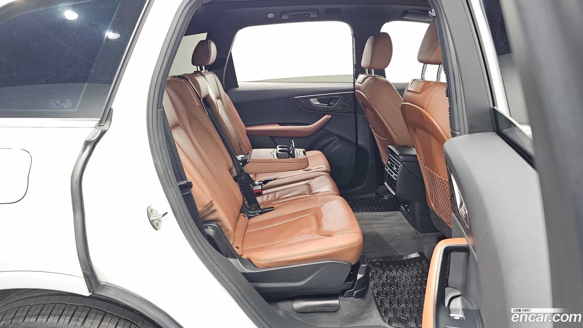 Q7 Audi 2021.0-OPTION-015