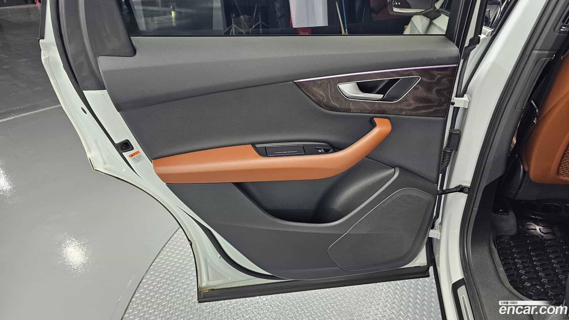 Q7 Audi 2021.0-INNER-035