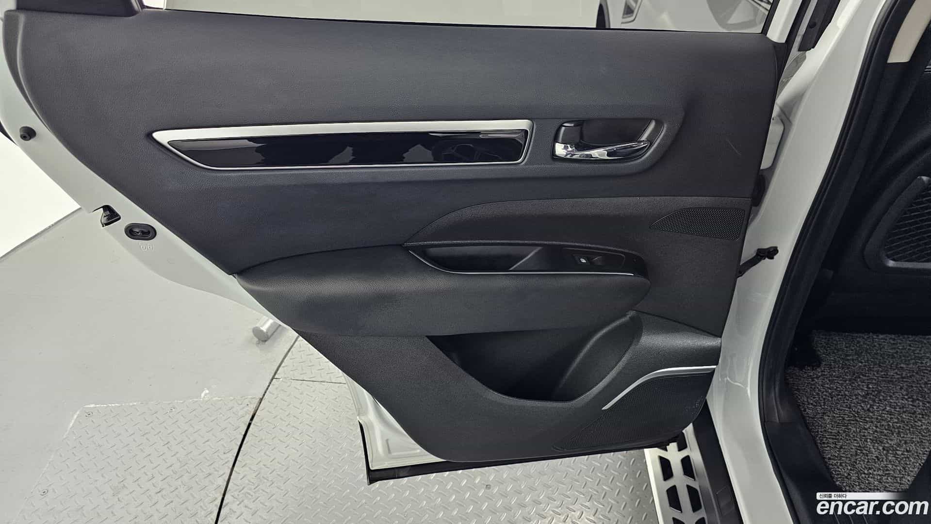 QM6 Renault Korea 2024.4-INNER-035
