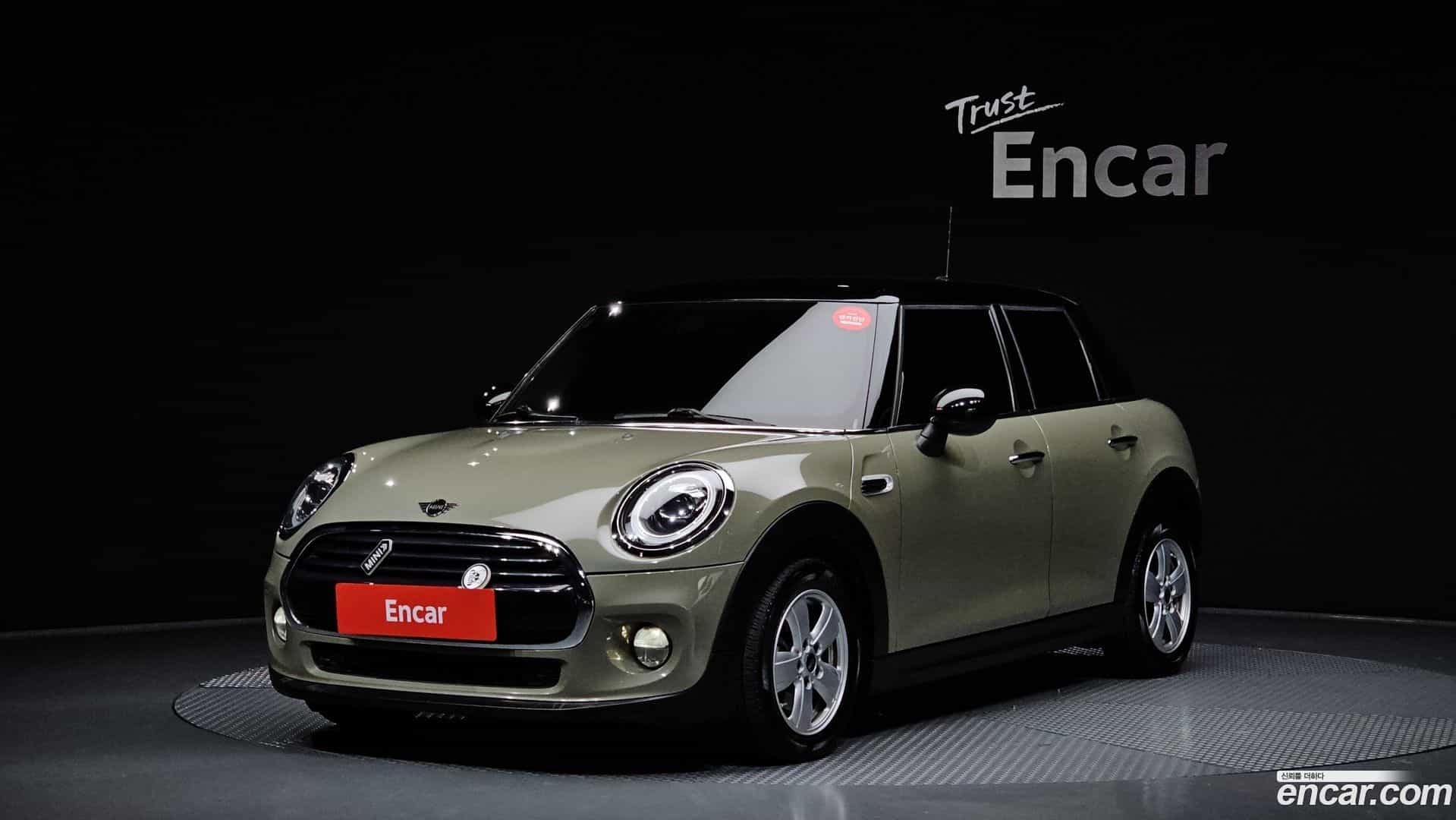 Cooper Mini 2018.8-OUTER-002