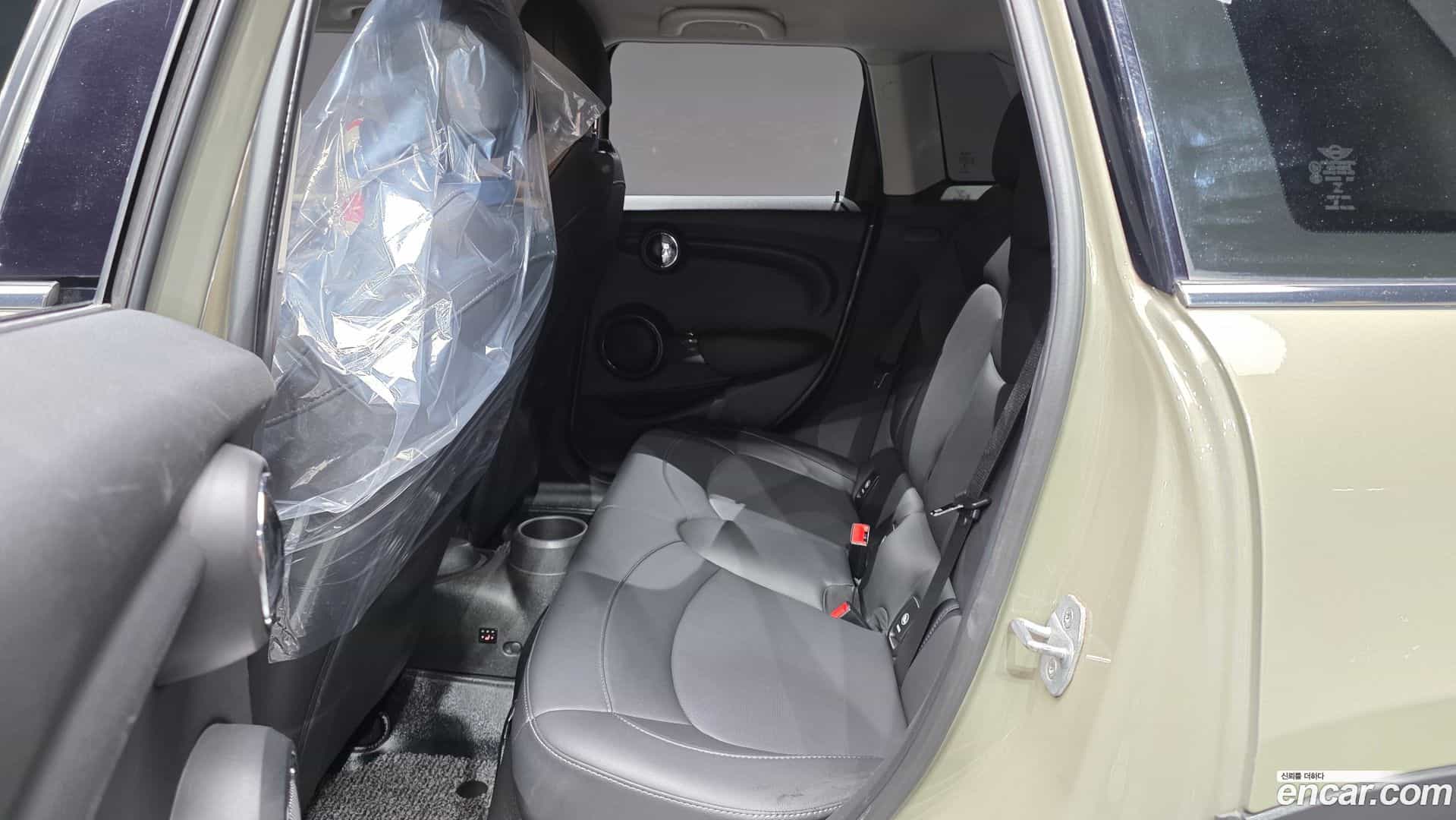 Cooper Mini 2018.8-OPTION-016