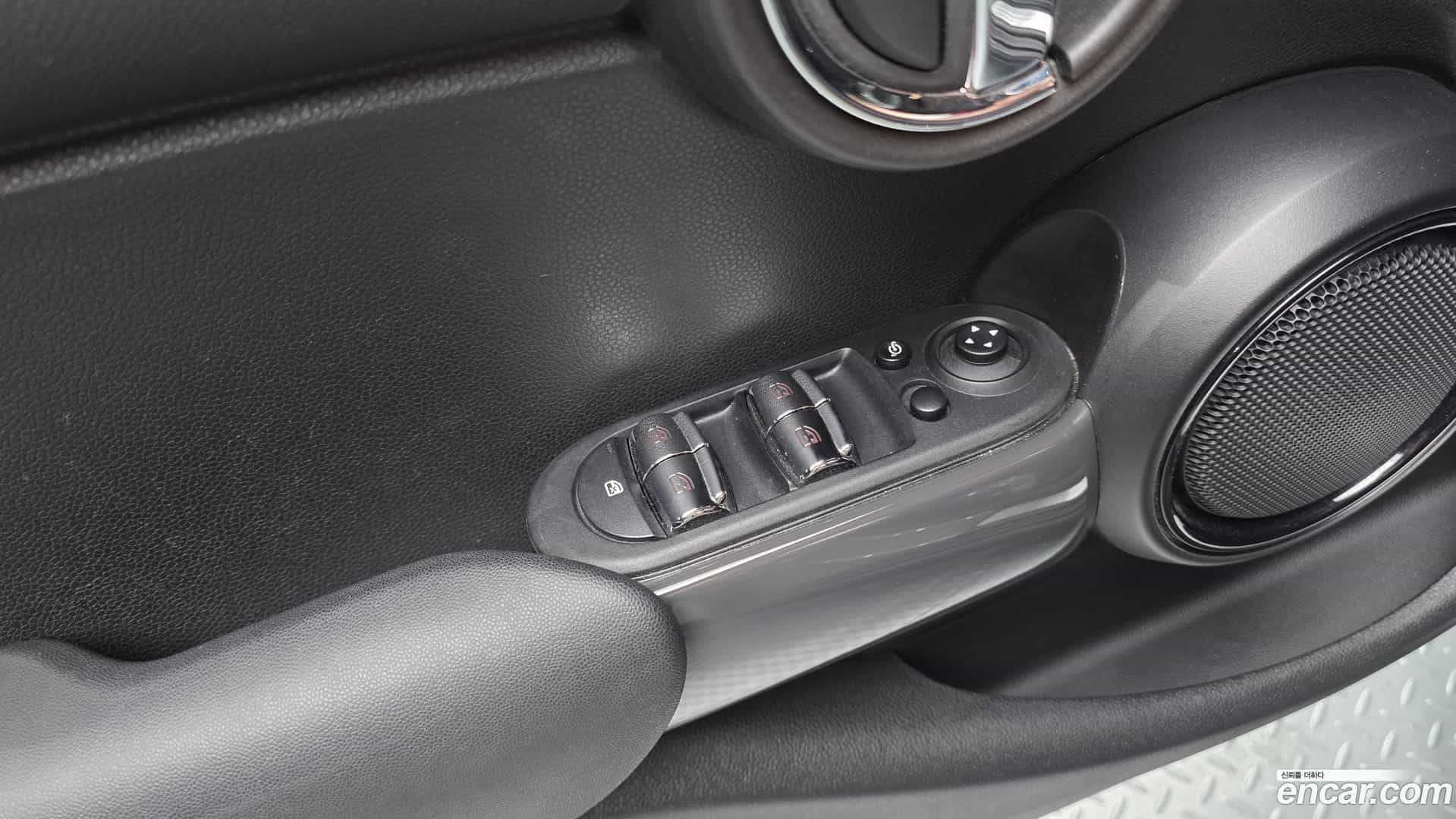 Cooper Mini 2018.8-OPTION-022