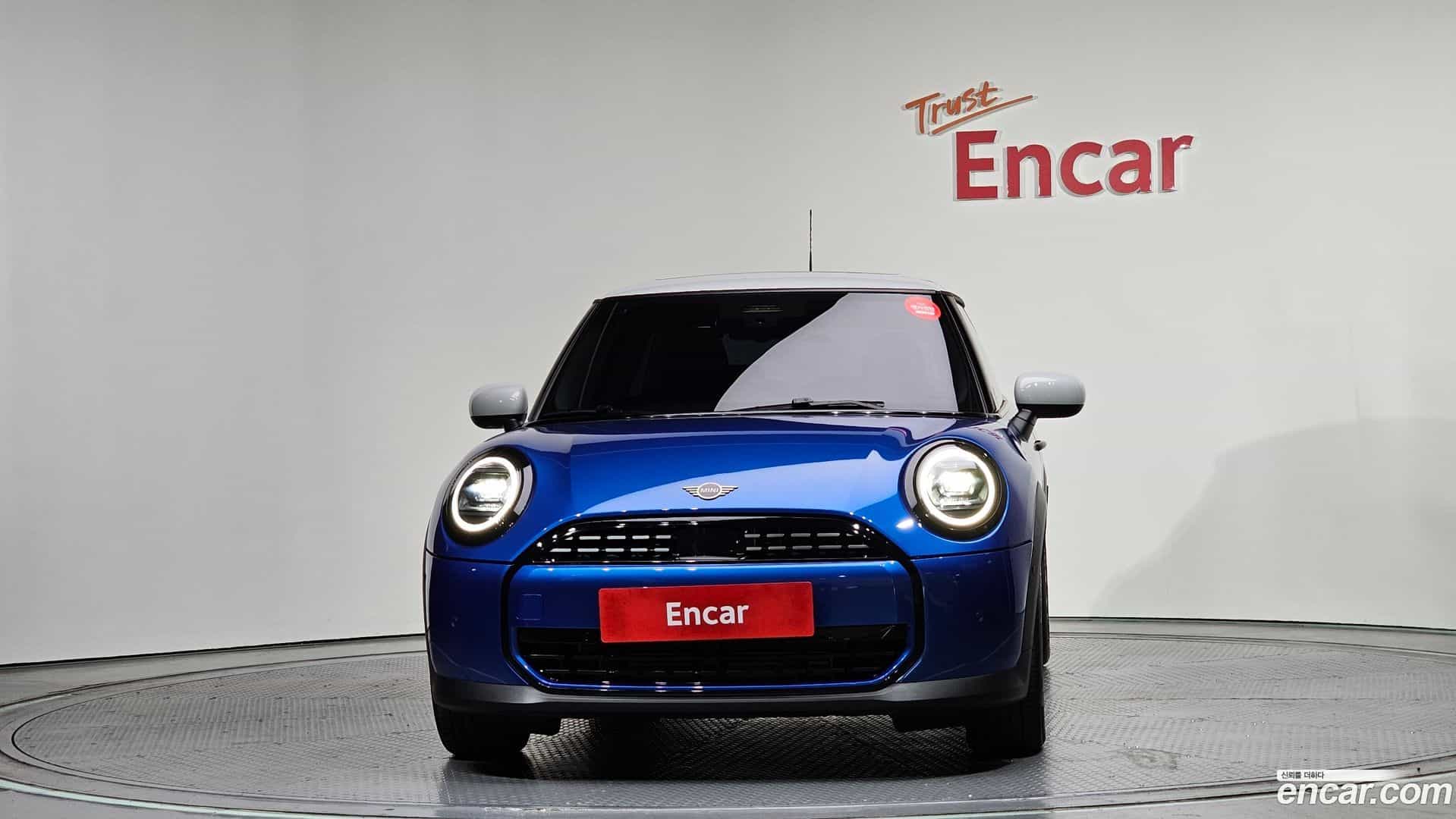 Cooper Mini 2025.11-OUTER-003