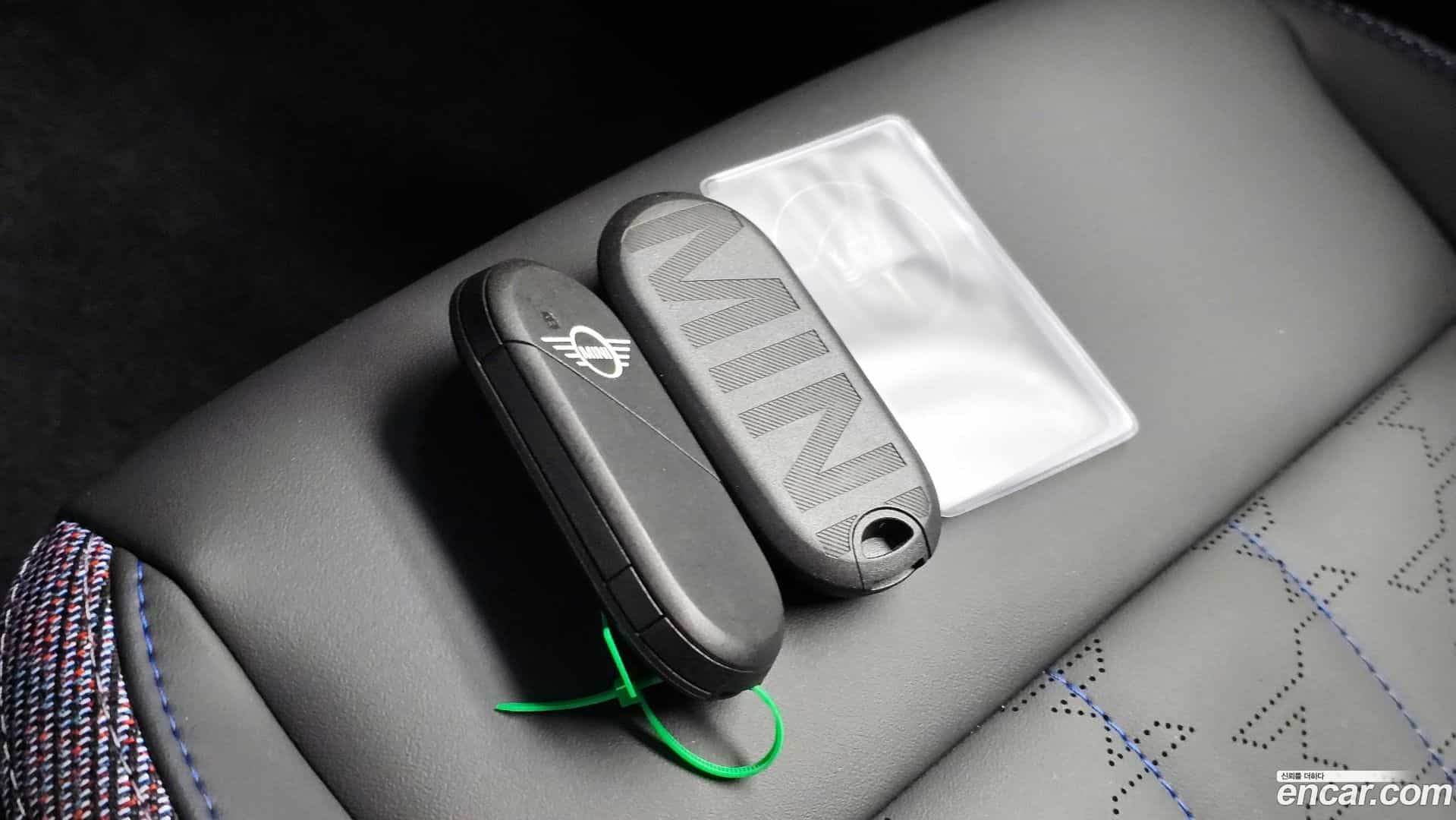 Cooper Mini 2025.11-OPTION-041