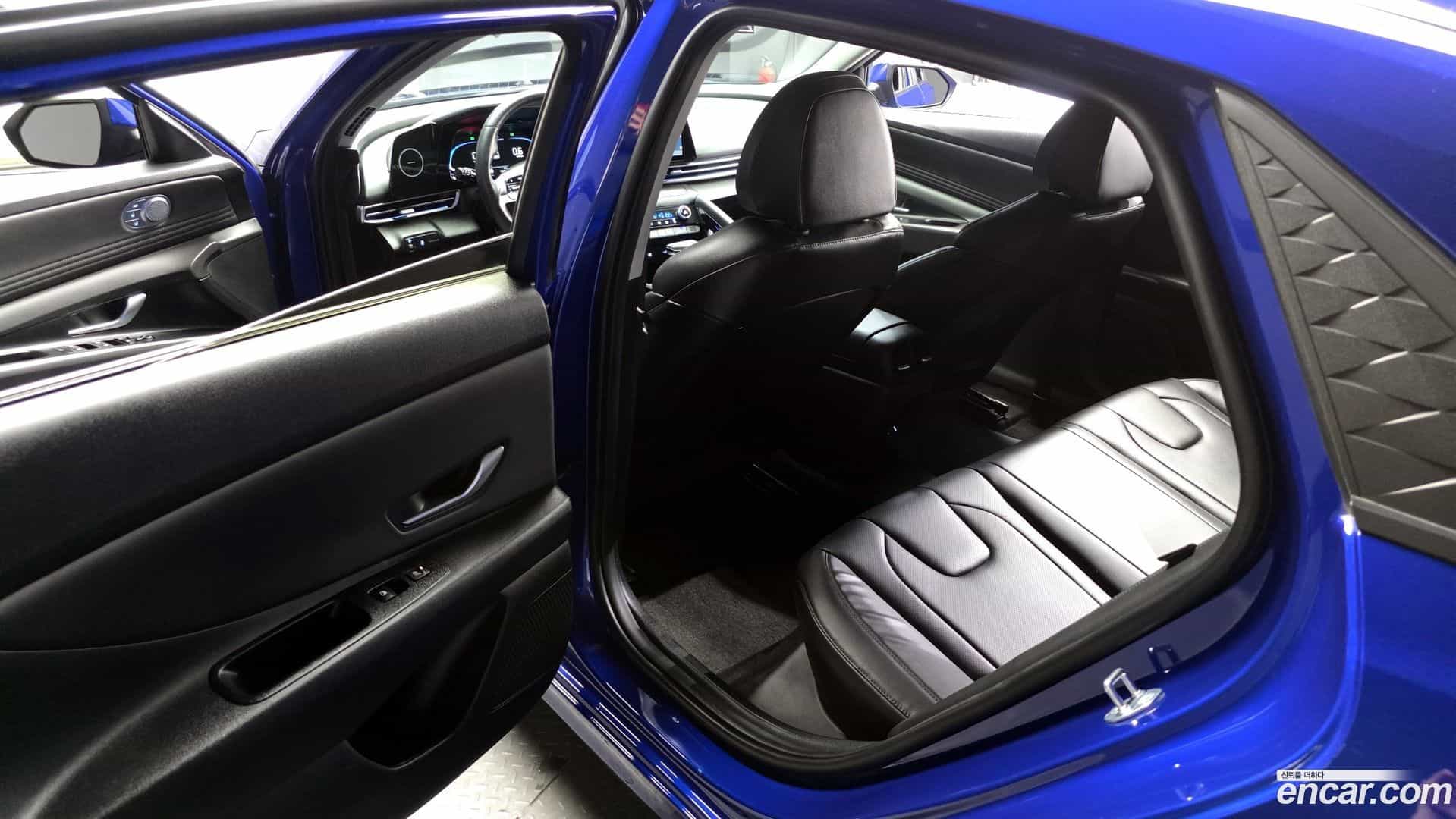 AVANTE Hyundai 2023.3-OPTION-015