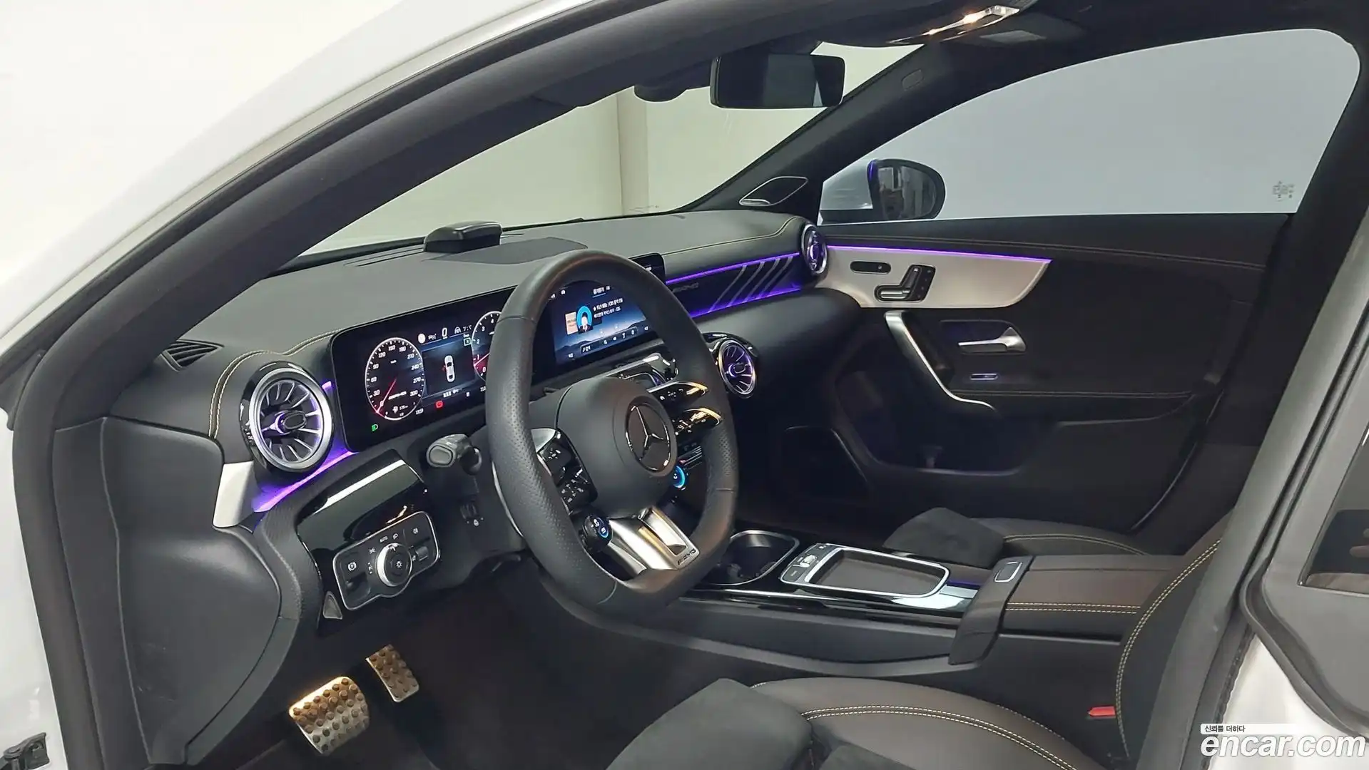 CLA-Class Mercedes-Benz 2024.7-OPTION-018