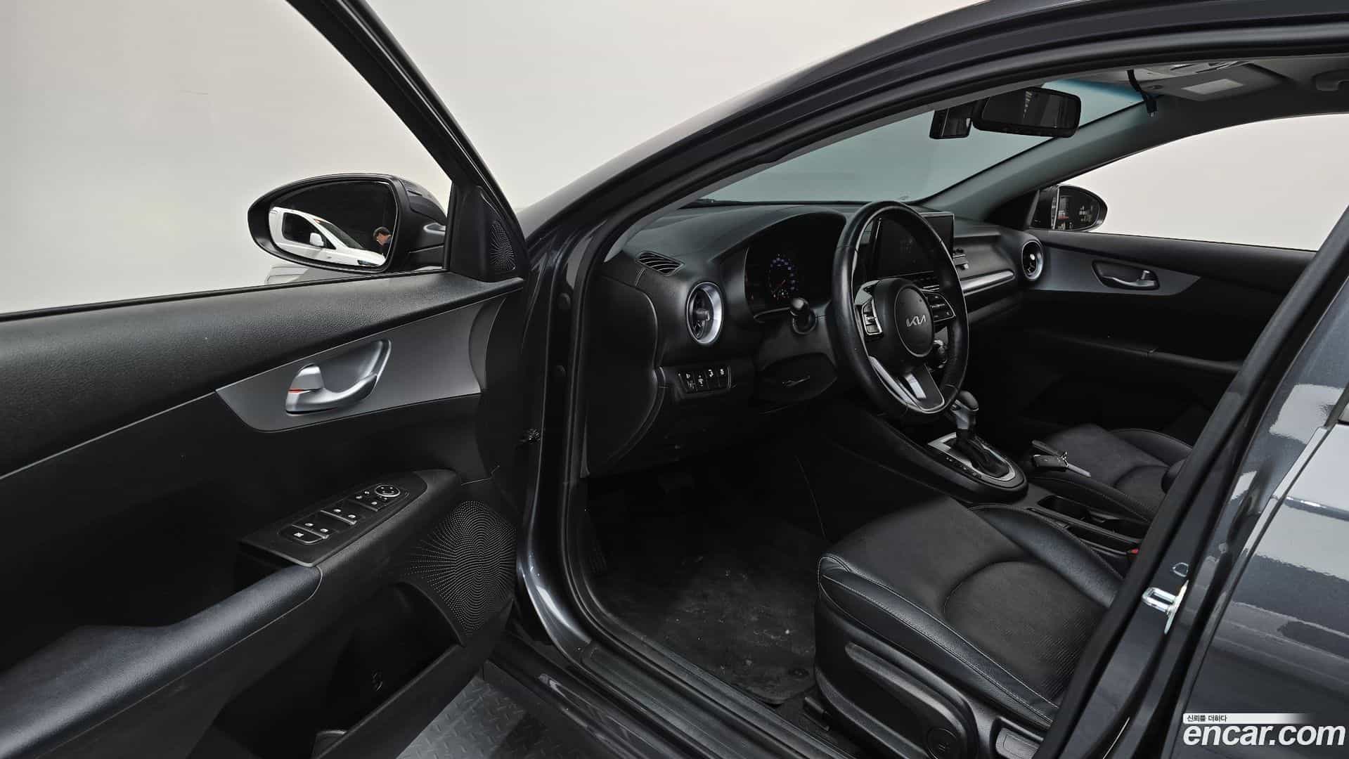 K3 Kia 2022.5-INNER-010