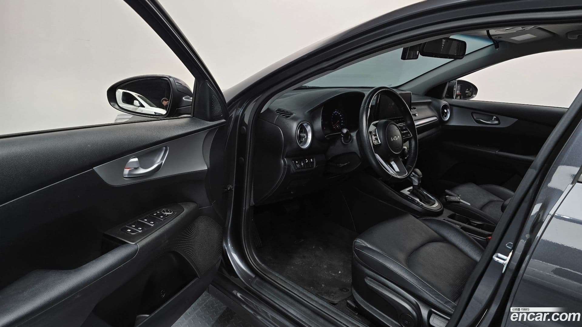 Main__Slider__Photo:K3 Kia 2022.5-9