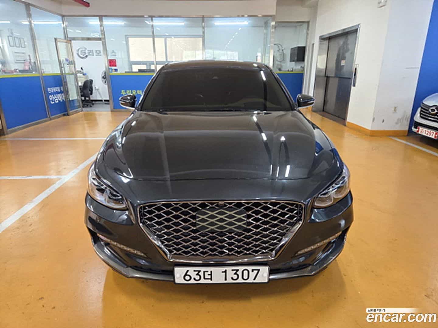 Grandeur Hyundai 2016.11-OUTER-002