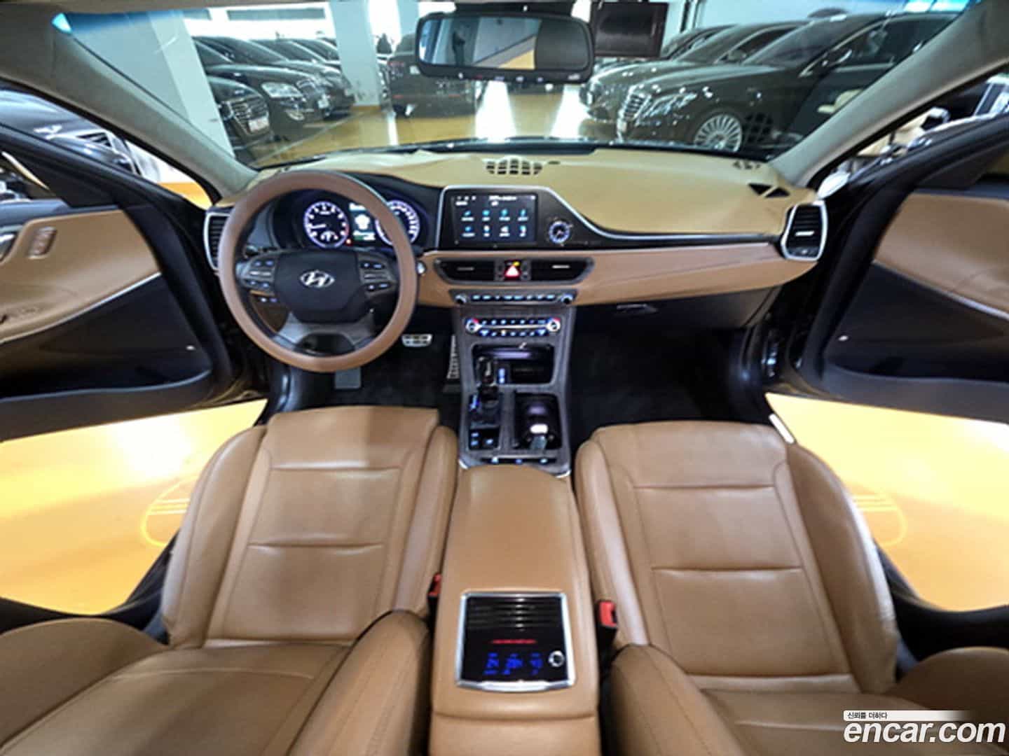 Grandeur Hyundai 2016.11-INNER-009