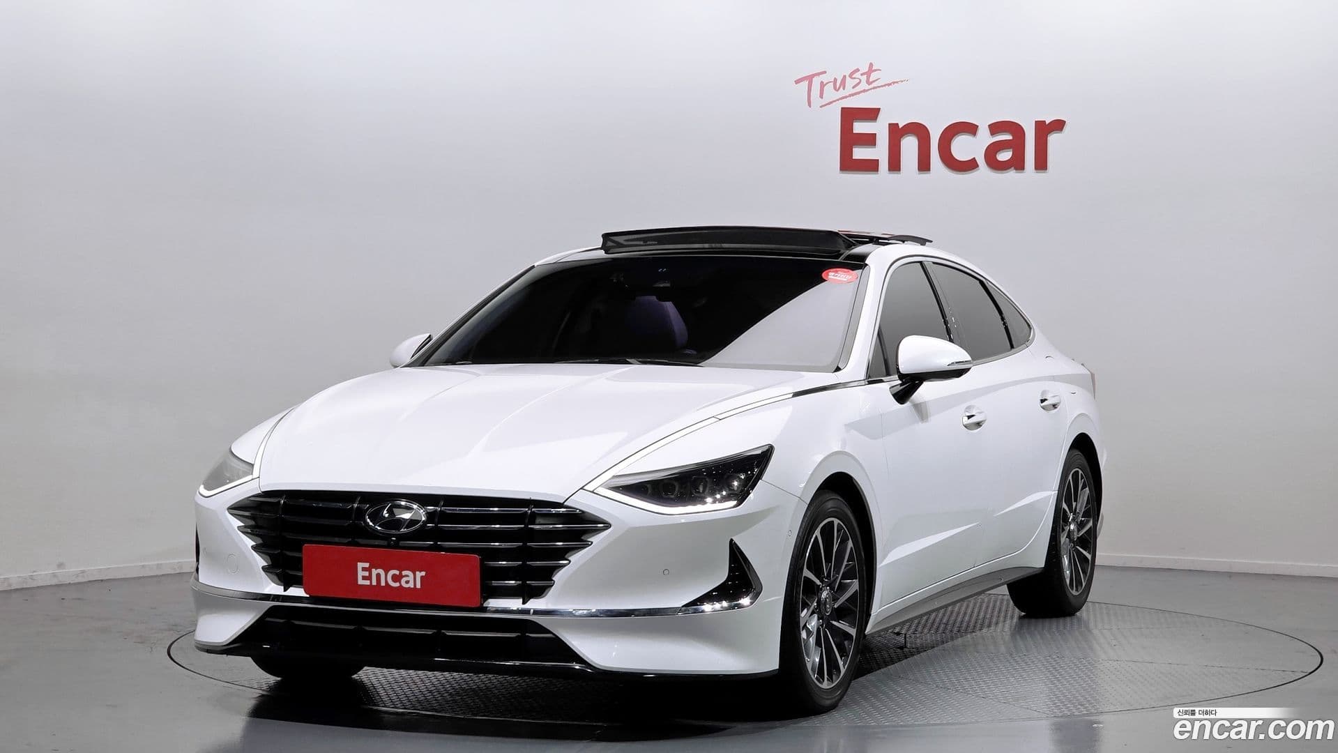 Main__Slider__Photo:Sonata Hyundai 2019.4-0