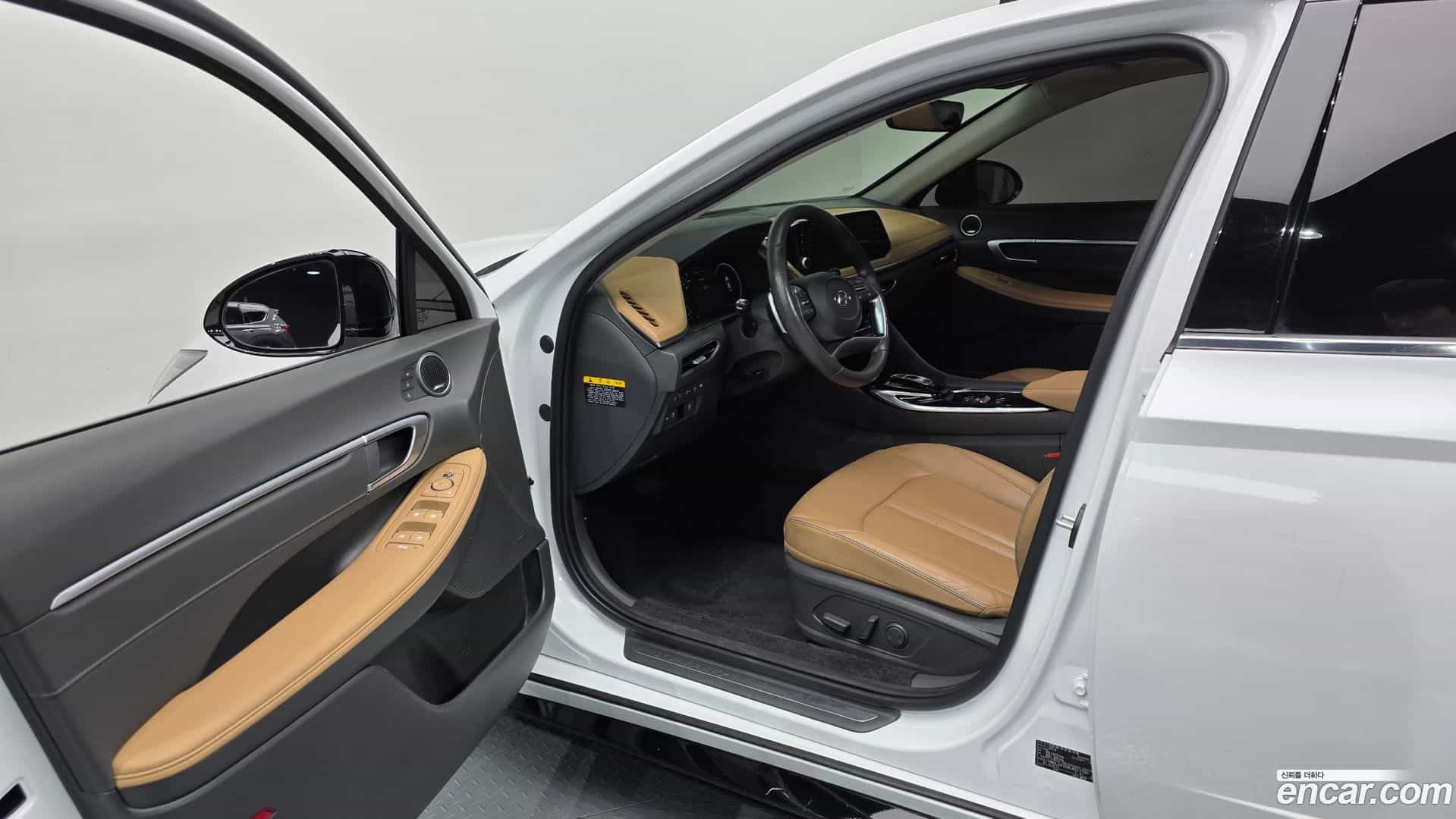 Sonata Hyundai 2019.4-INNER-010