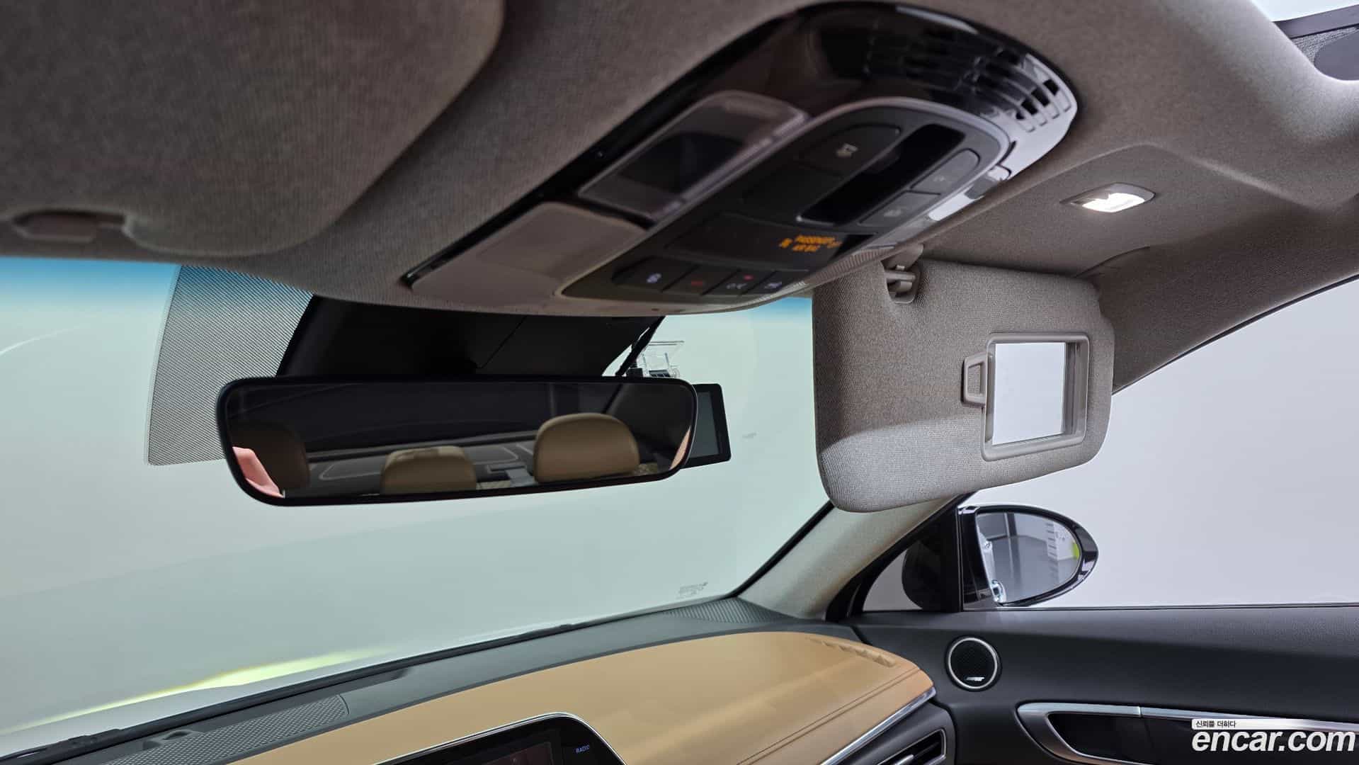Sonata Hyundai 2019.4-OPTION-023