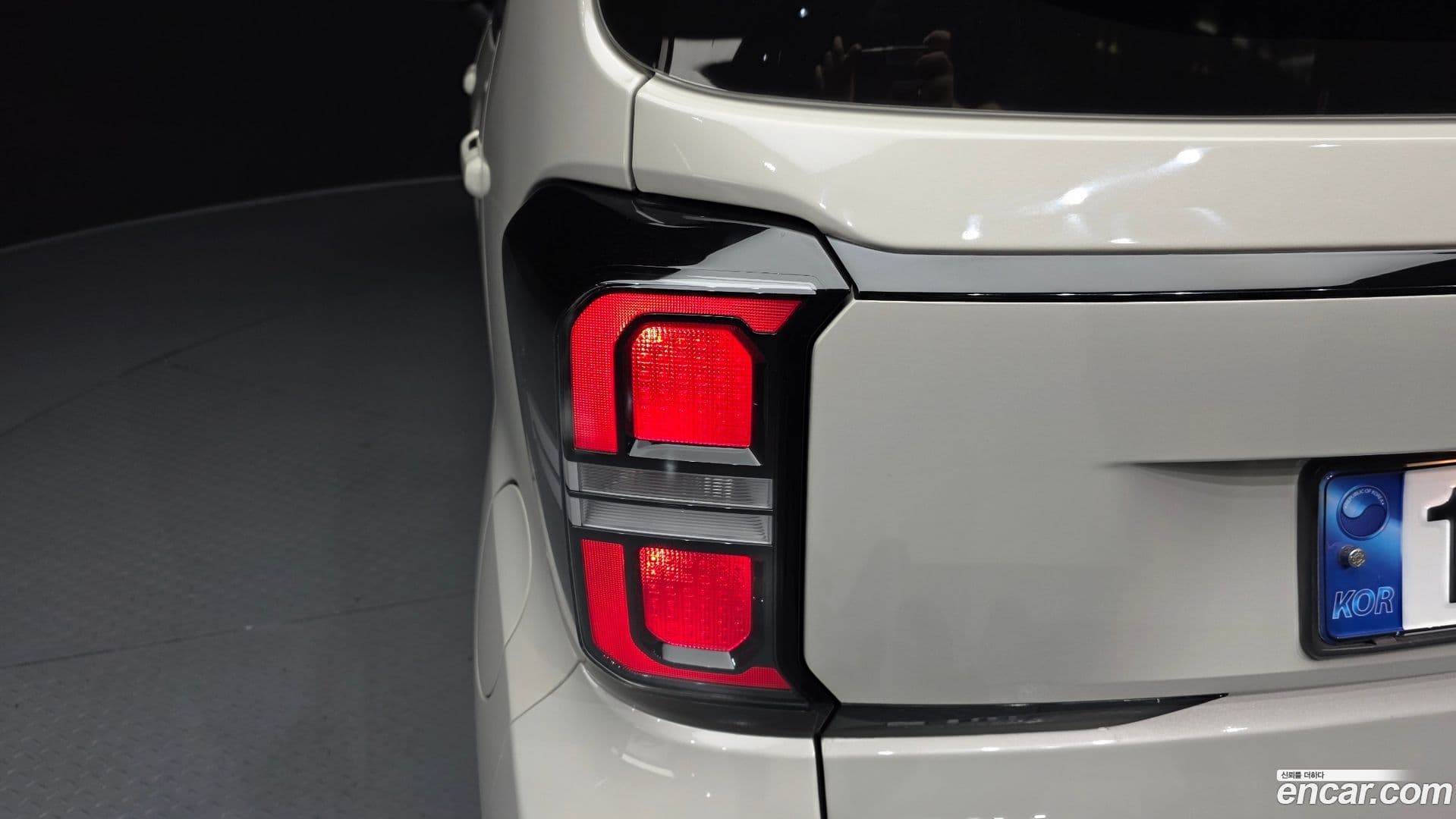 Main__Slider__Photo:RAY Kia 2023.2-22