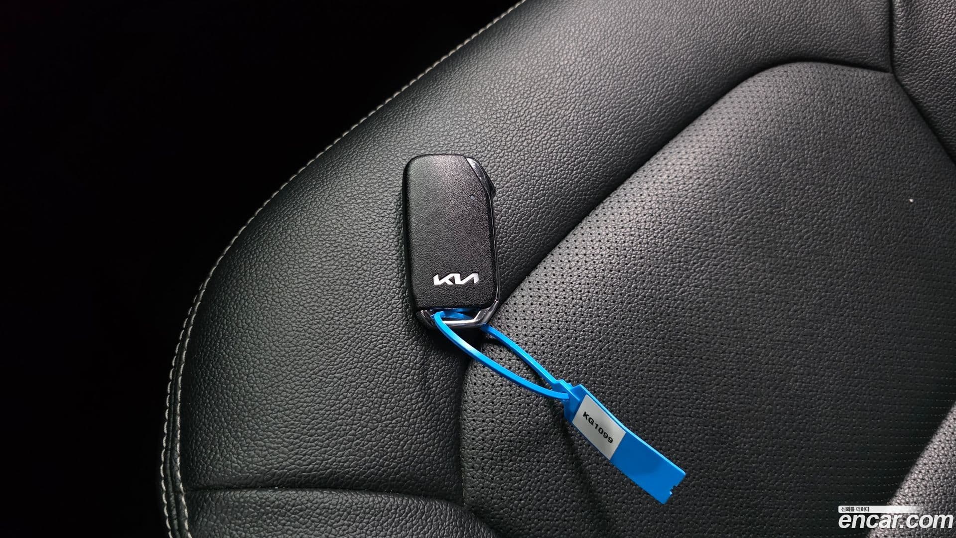 Main__Slider__Photo:RAY Kia 2023.2-28