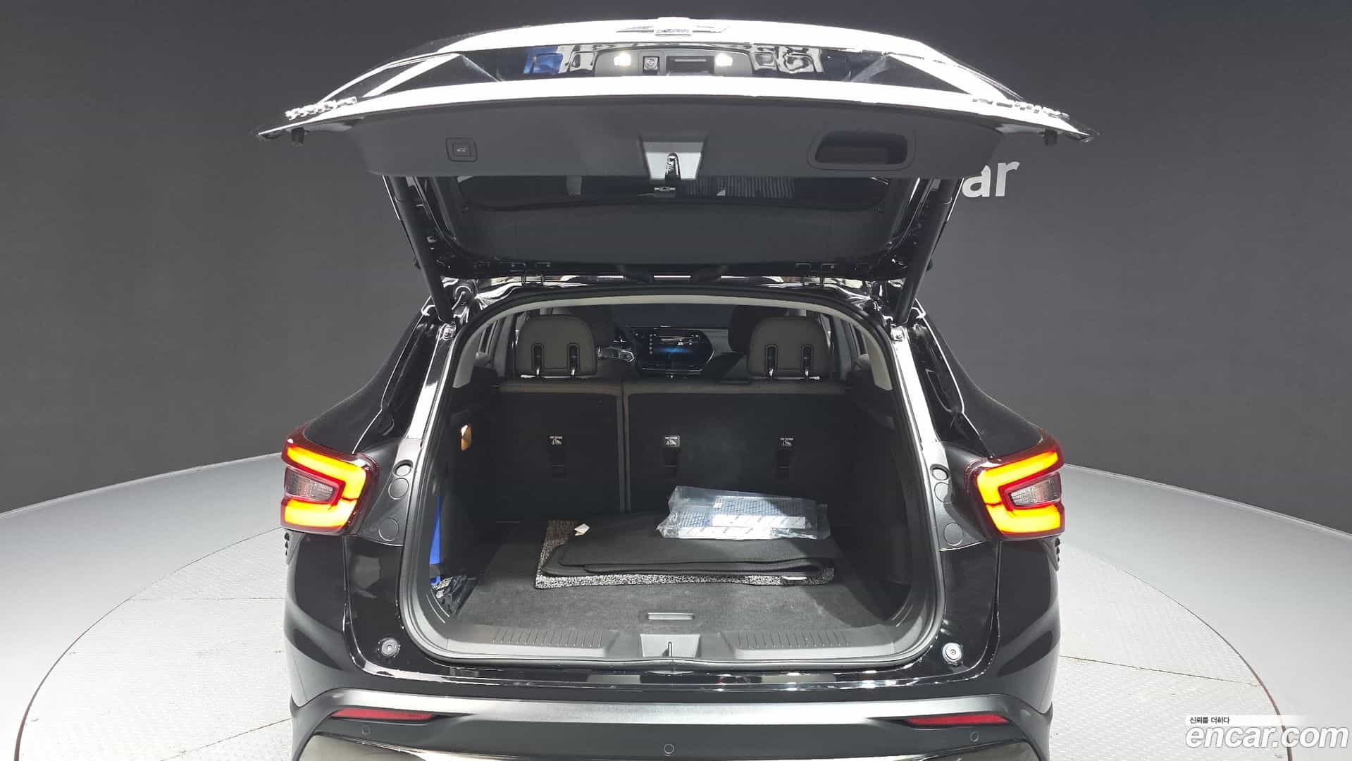 Trax Chevrolet 2023.5-OPTION-024