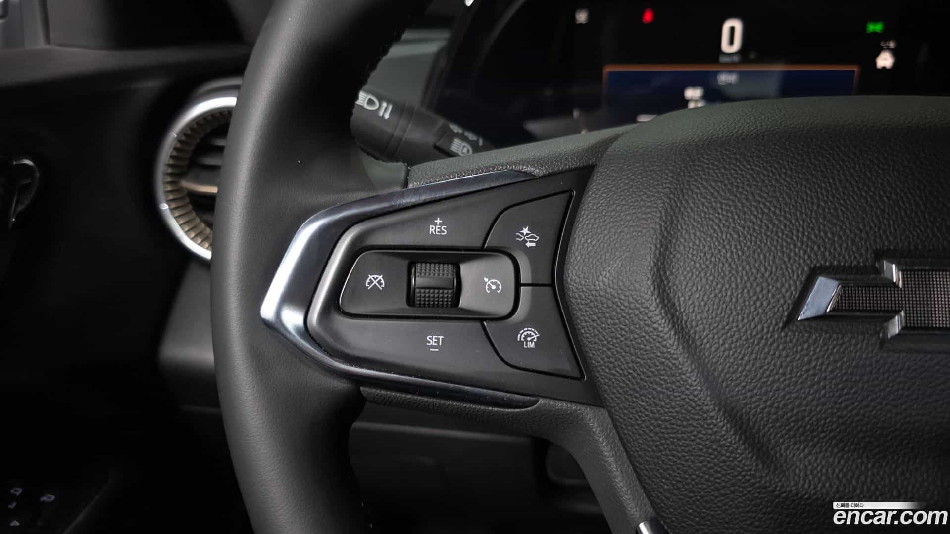 Trax Chevrolet 2023.5-OPTION-046