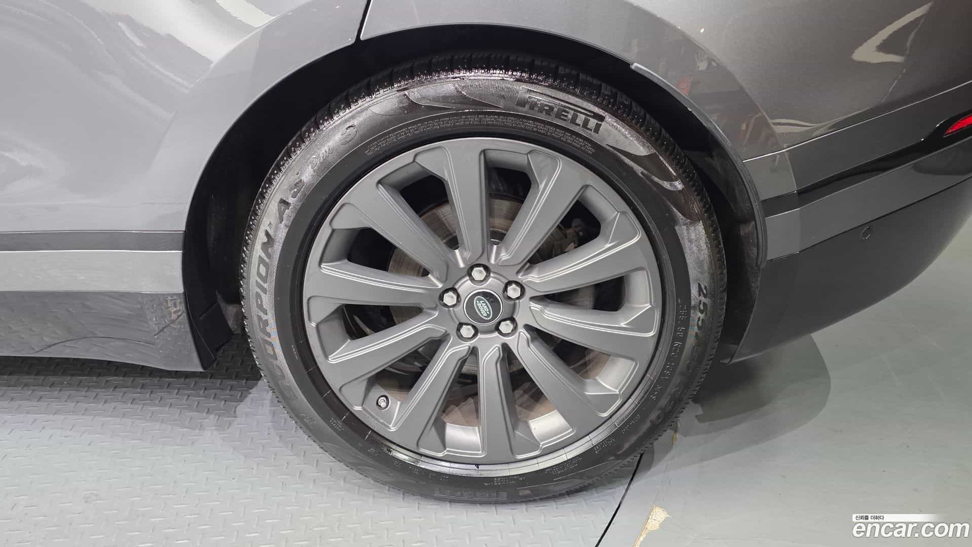 Range Rover Velar Land Rover 2019.11-OUTER-031