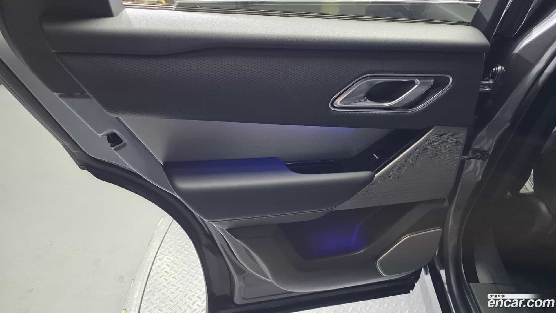 Range Rover Velar Land Rover 2019.11-INNER-035