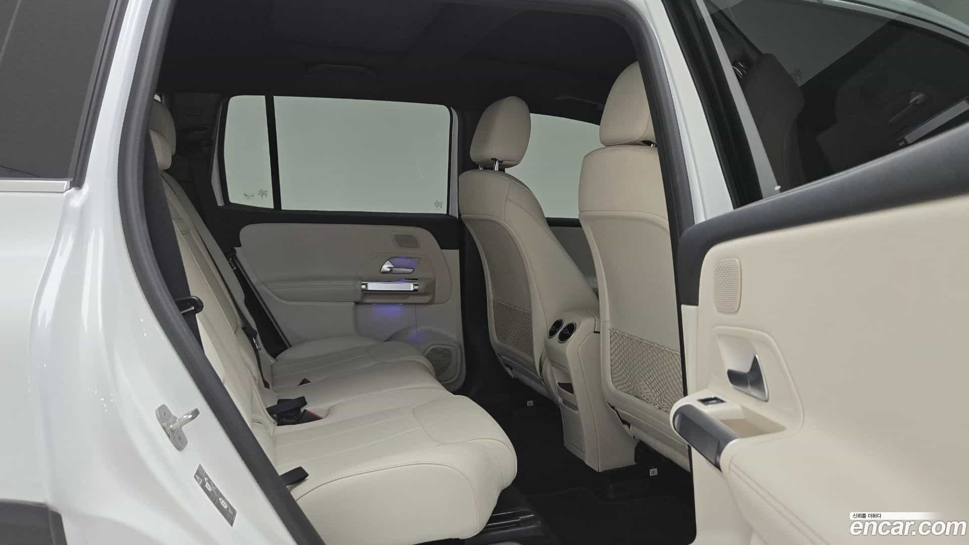 EQB Mercedes-Benz 2024.7-INNER-010