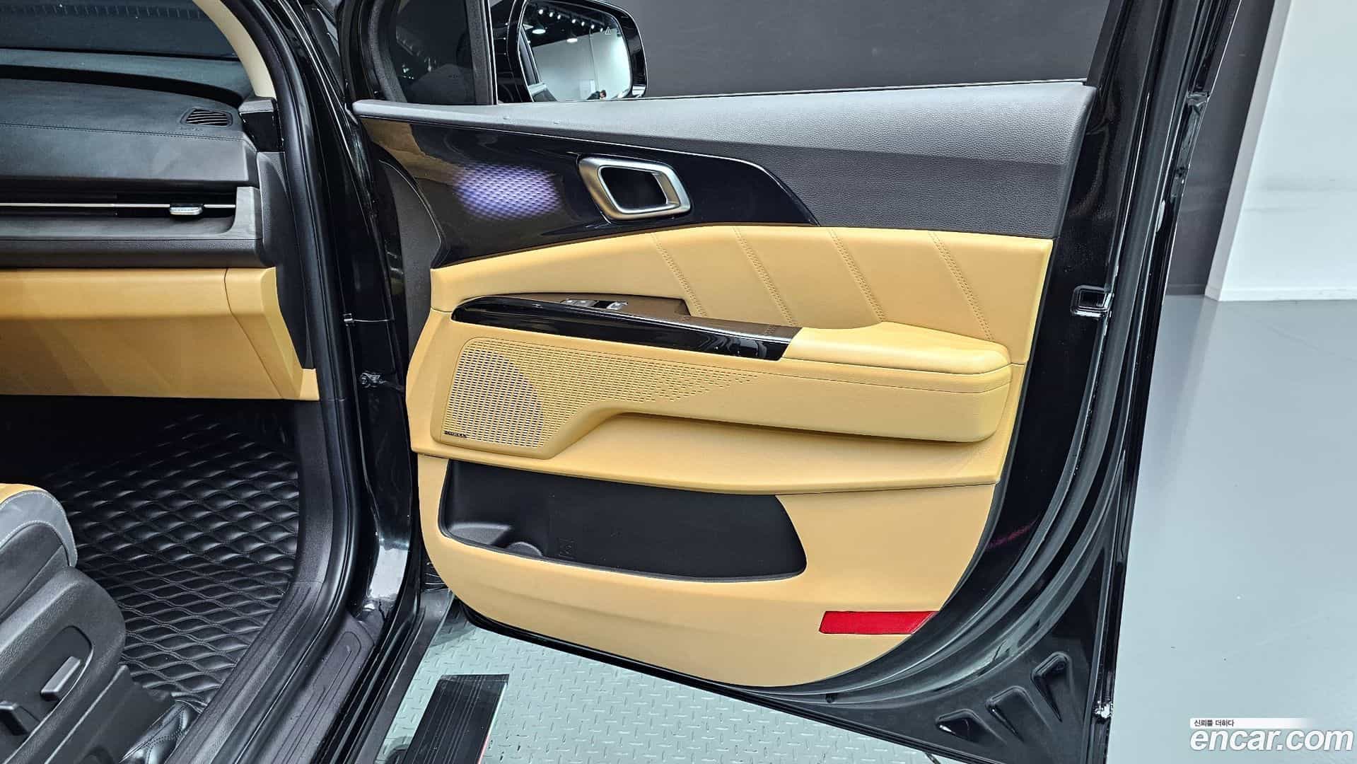 Canival Kia 2023.1-INNER-034