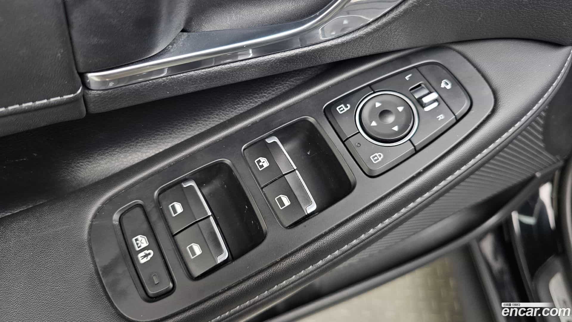 Sonata Hyundai 2022.8-OPTION-041