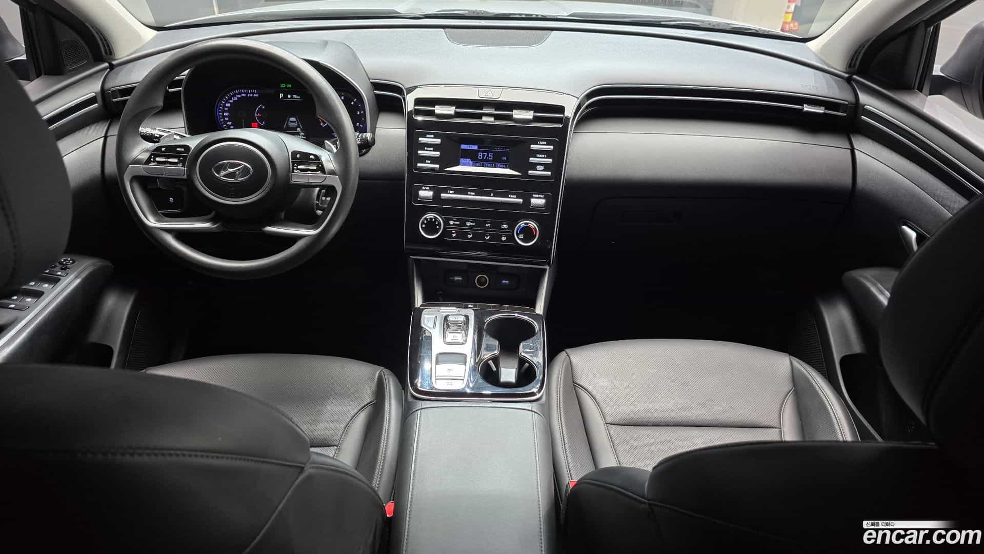 Tucson Hyundai 2022.1-INNER-007
