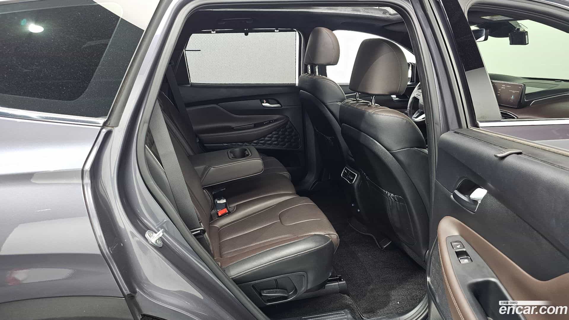 Santafe Hyundai 2022.8-INNER-036