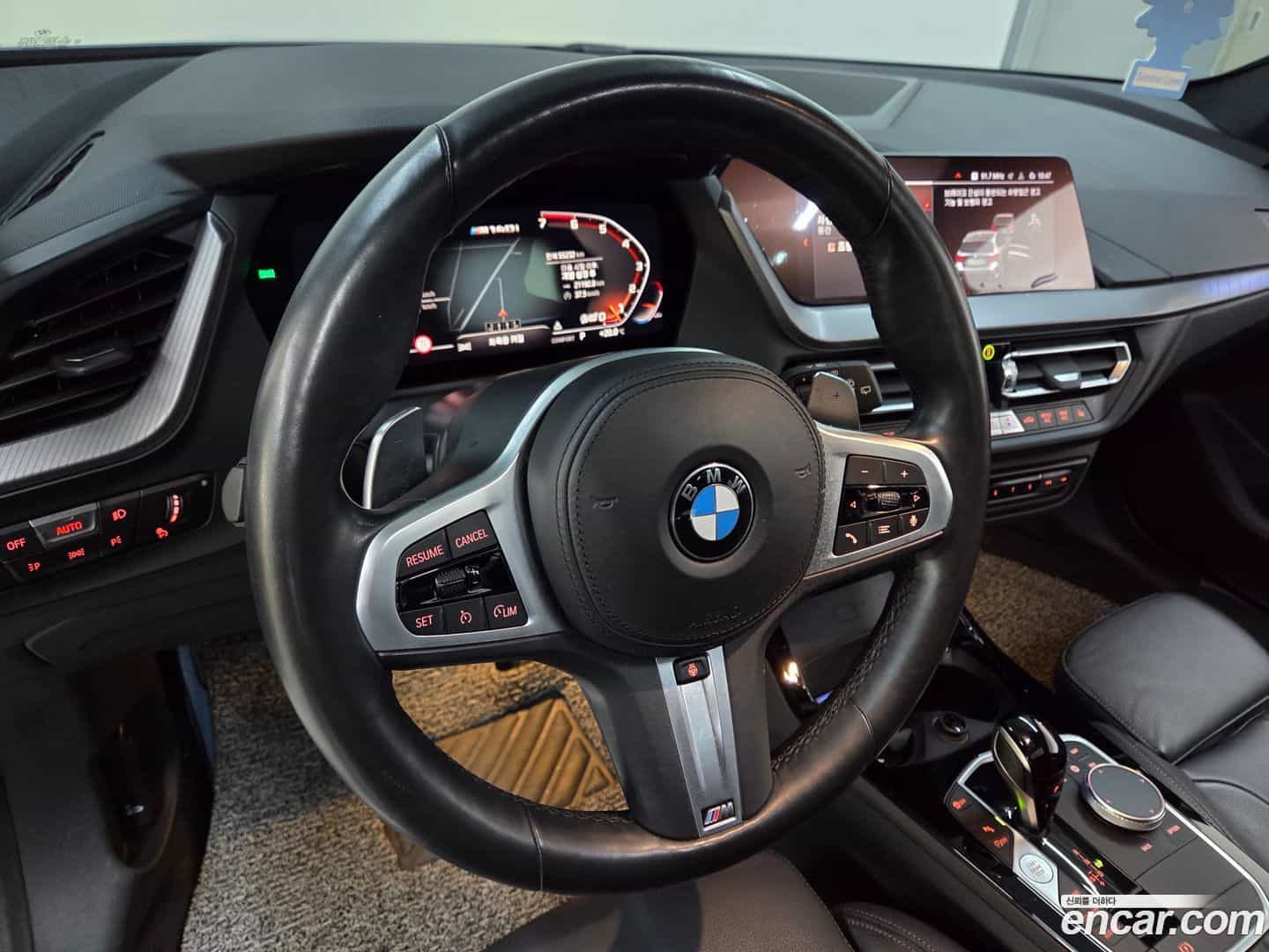 1-Series BMW 2022.6-INNER-010