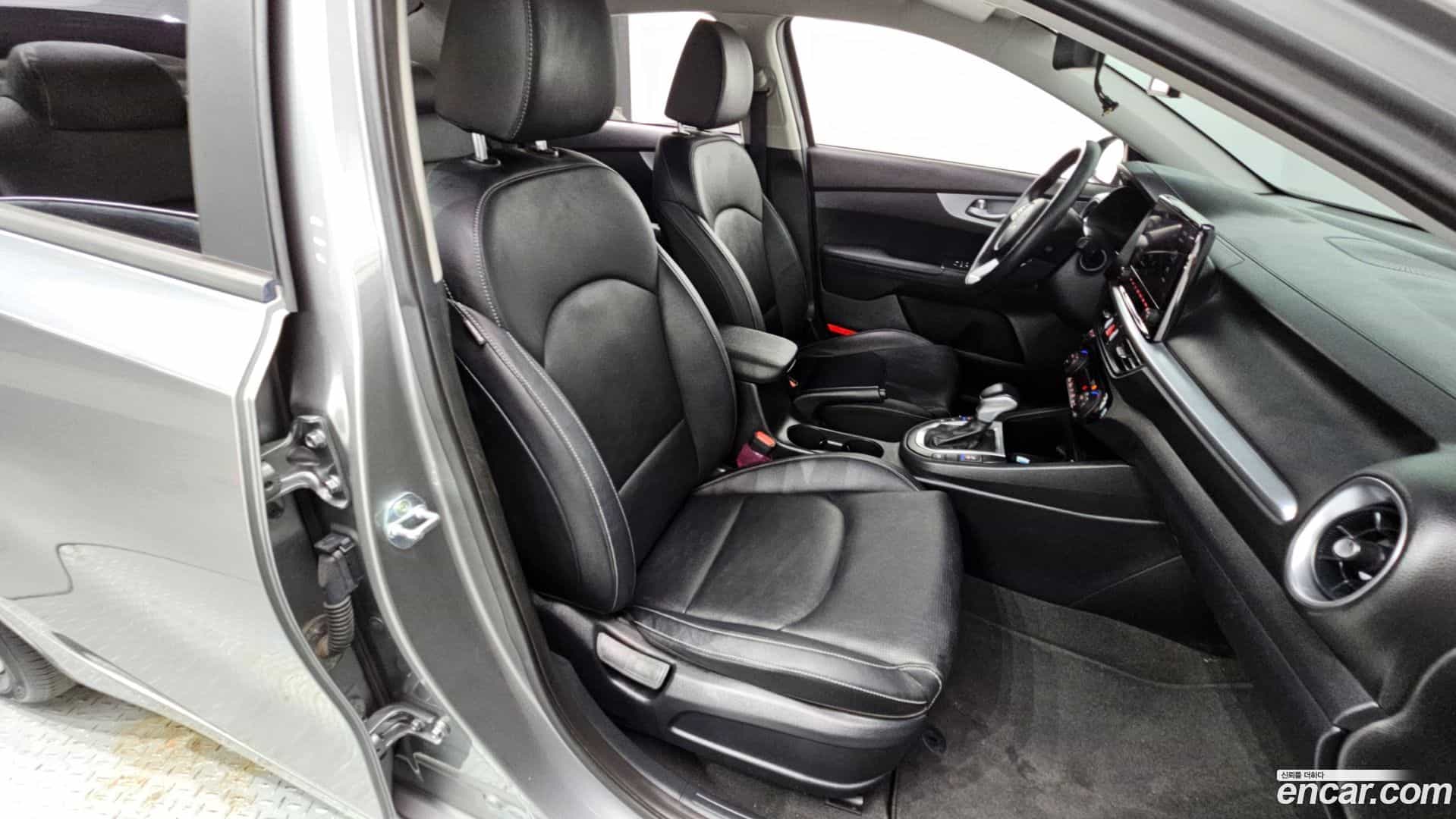 K3 Kia 2022.2-OPTION-022