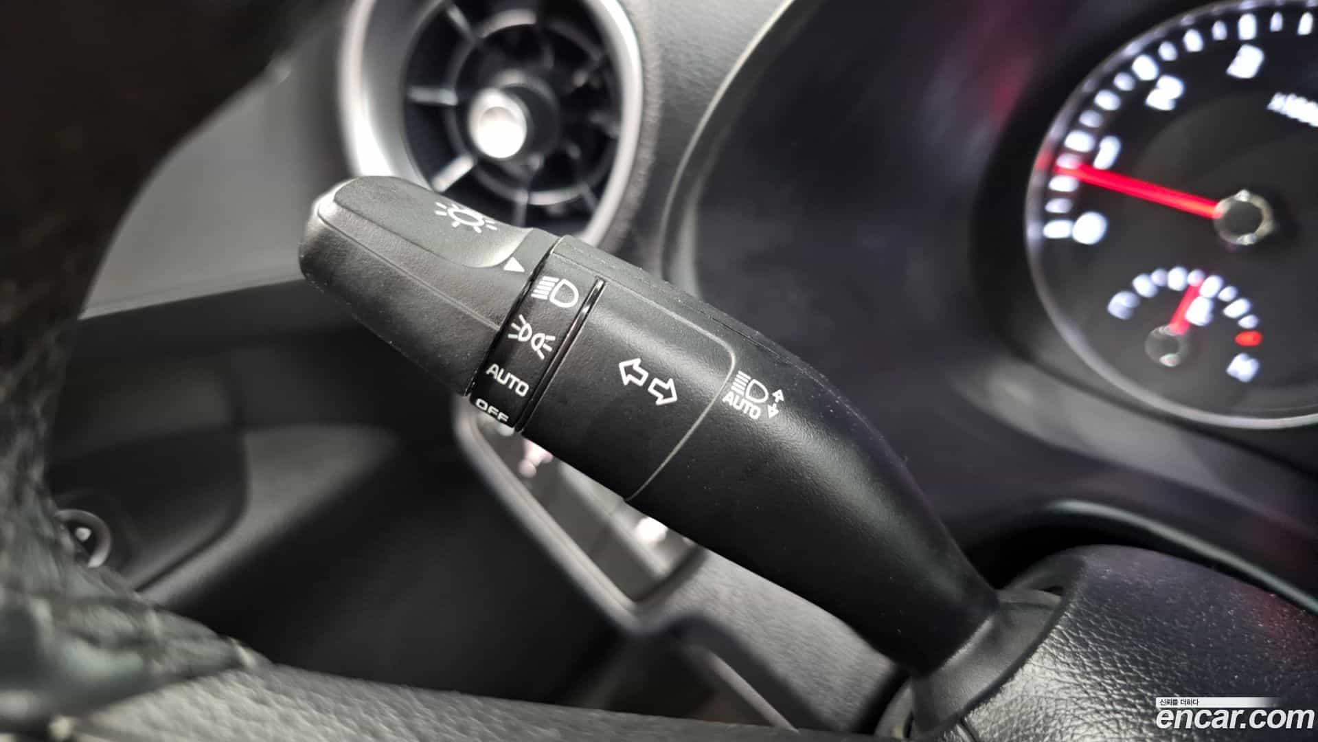 K3 Kia 2022.2-OPTION-041