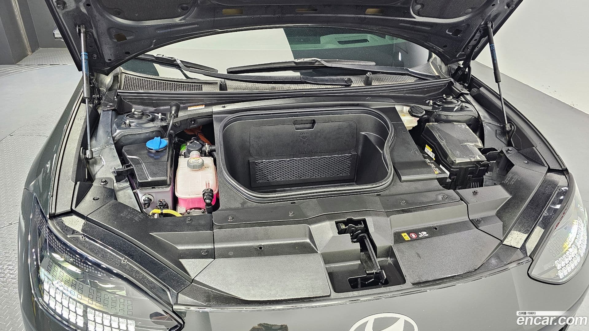 Main__Slider__Photo:Ioniq6 Hyundai 2023.1-5