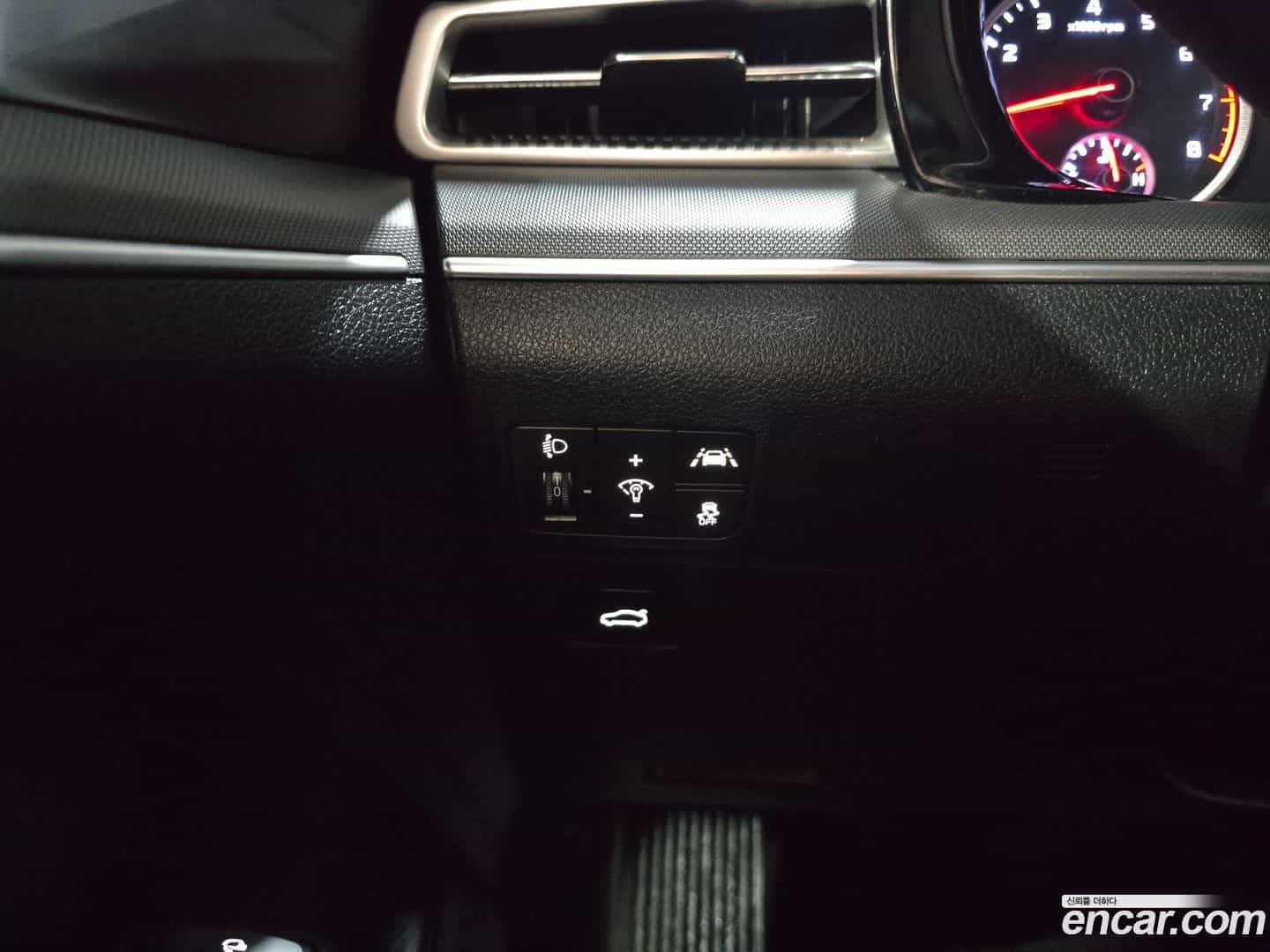 K5 Kia 2023.3-INNER-010