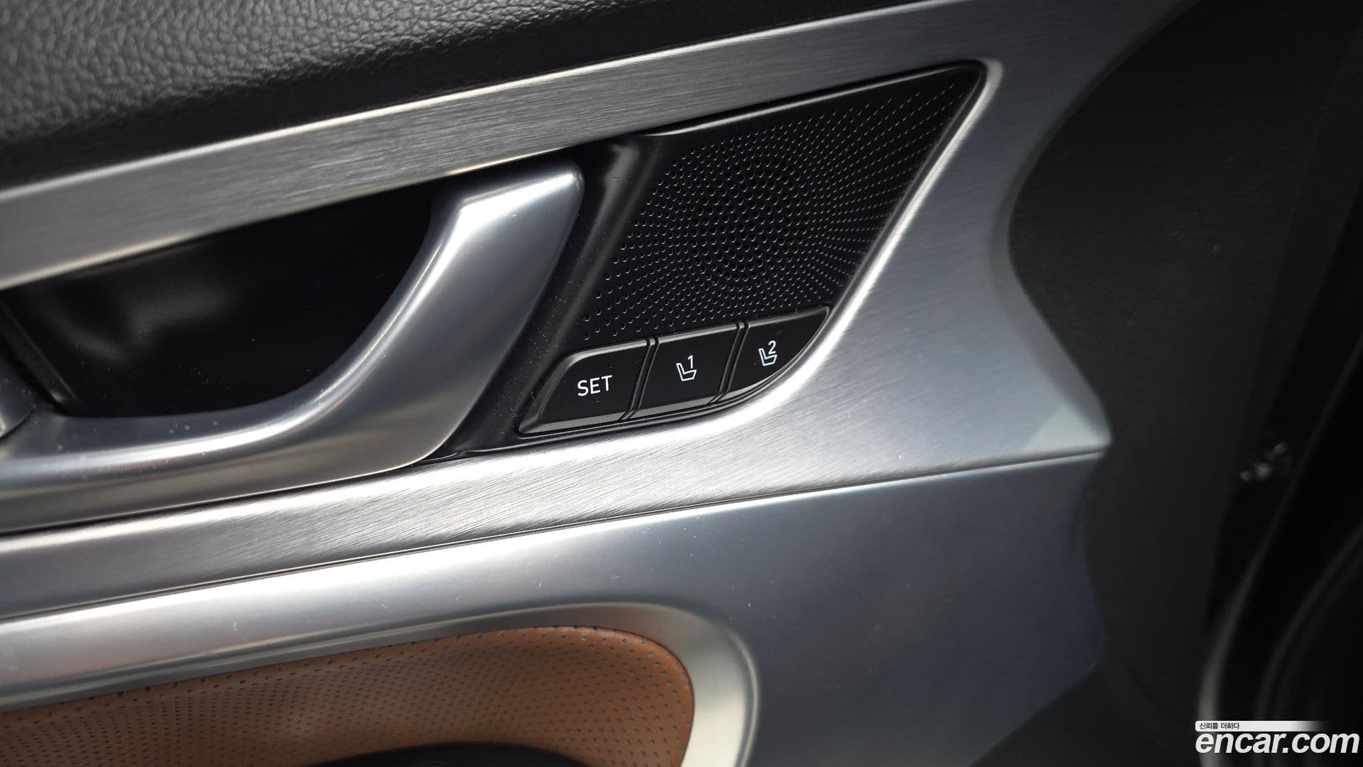 Main__Slider__Photo:G70 Genesis 2019.5-15