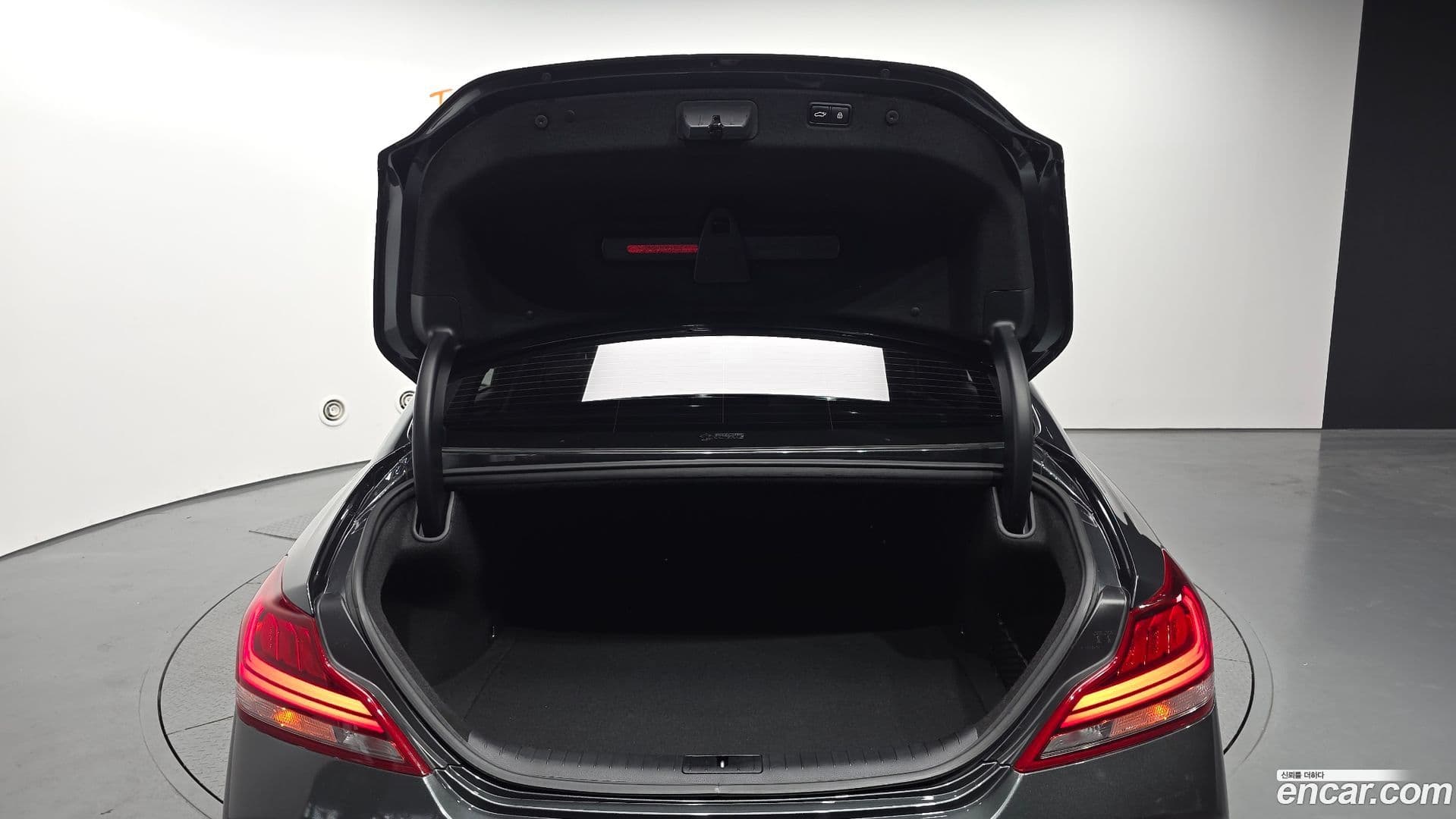 Main__Slider__Photo:G70 Genesis 2019.5-19