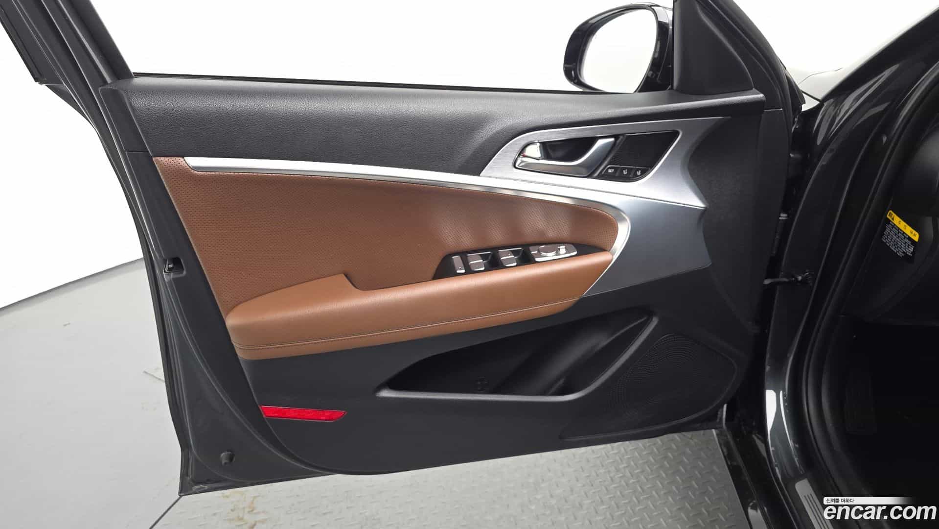 G70 Genesis 2019.5-INNER-034