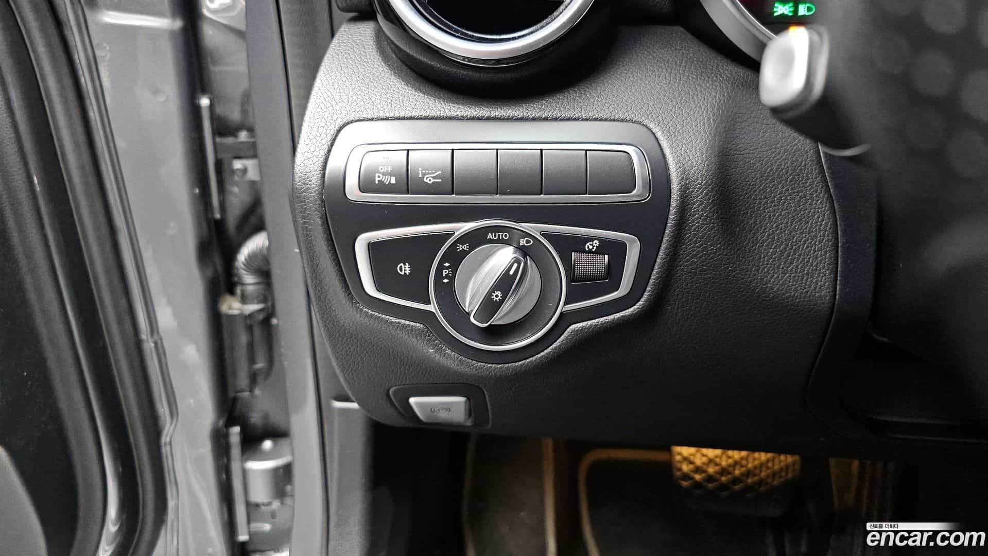 C-Class Mercedes-Benz 2017.11-OPTION-021