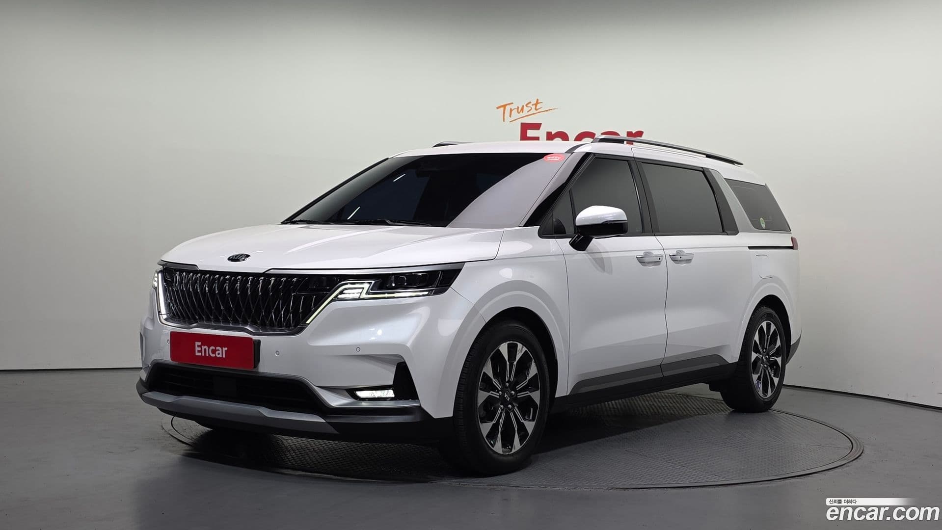 Main__Slider__Photo:Canival Kia 2021.0-0