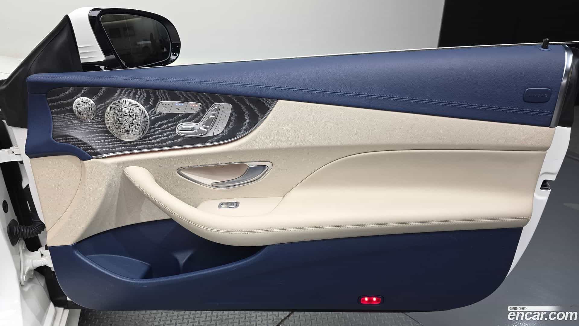 E-Class Mercedes-Benz 2021.4-INNER-035
