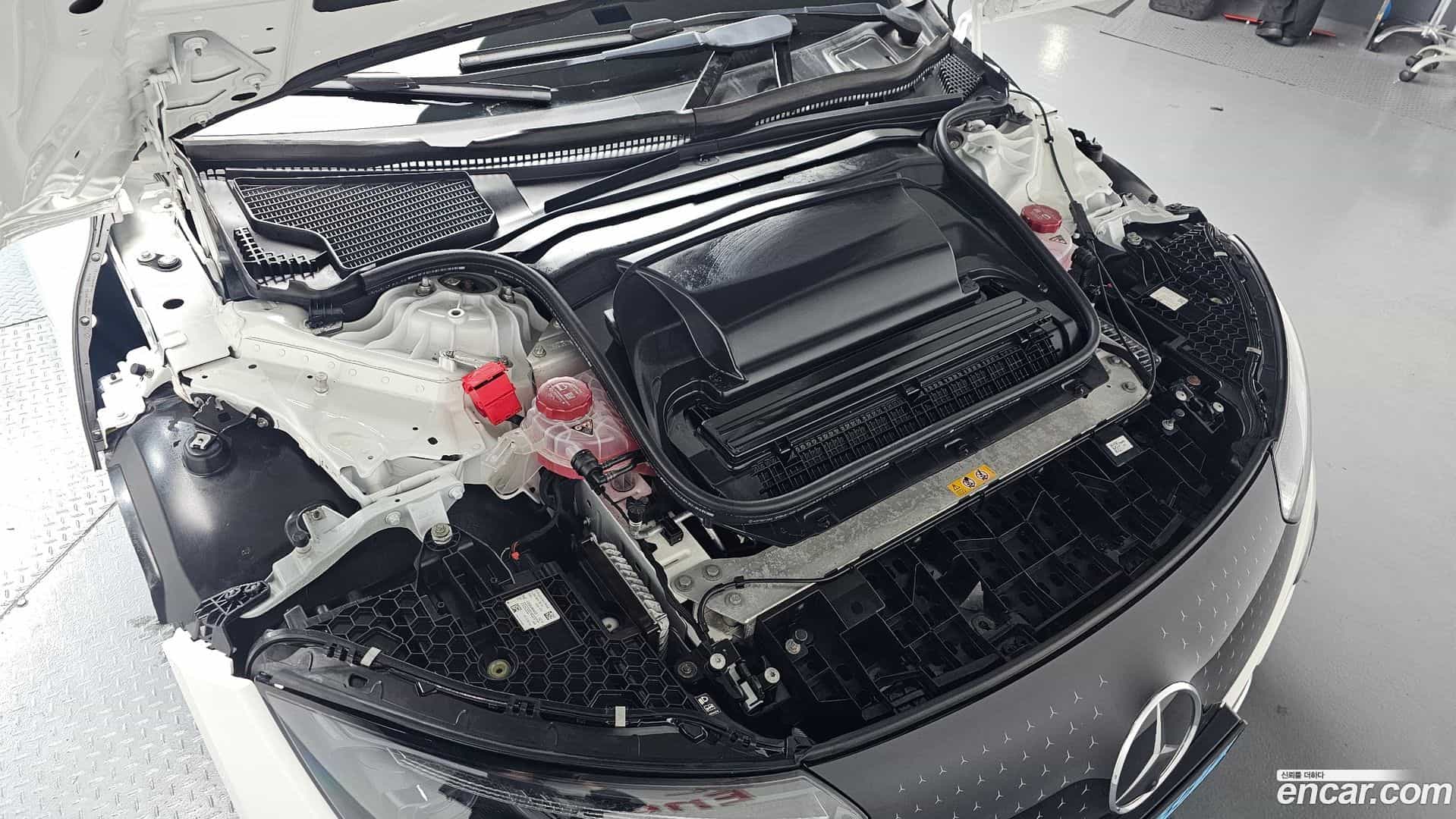 EQE Mercedes-Benz 2023.2-OUTER-006
