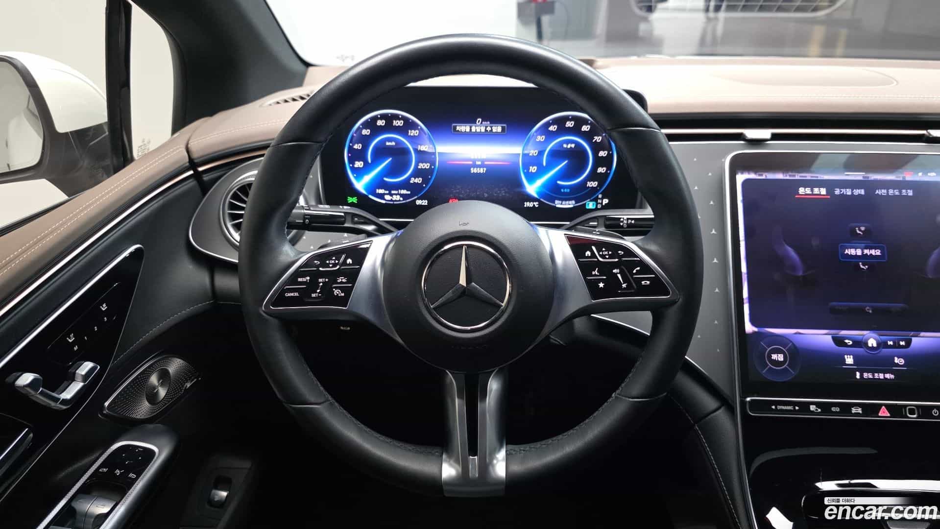 EQE Mercedes-Benz 2023.2-OPTION-016