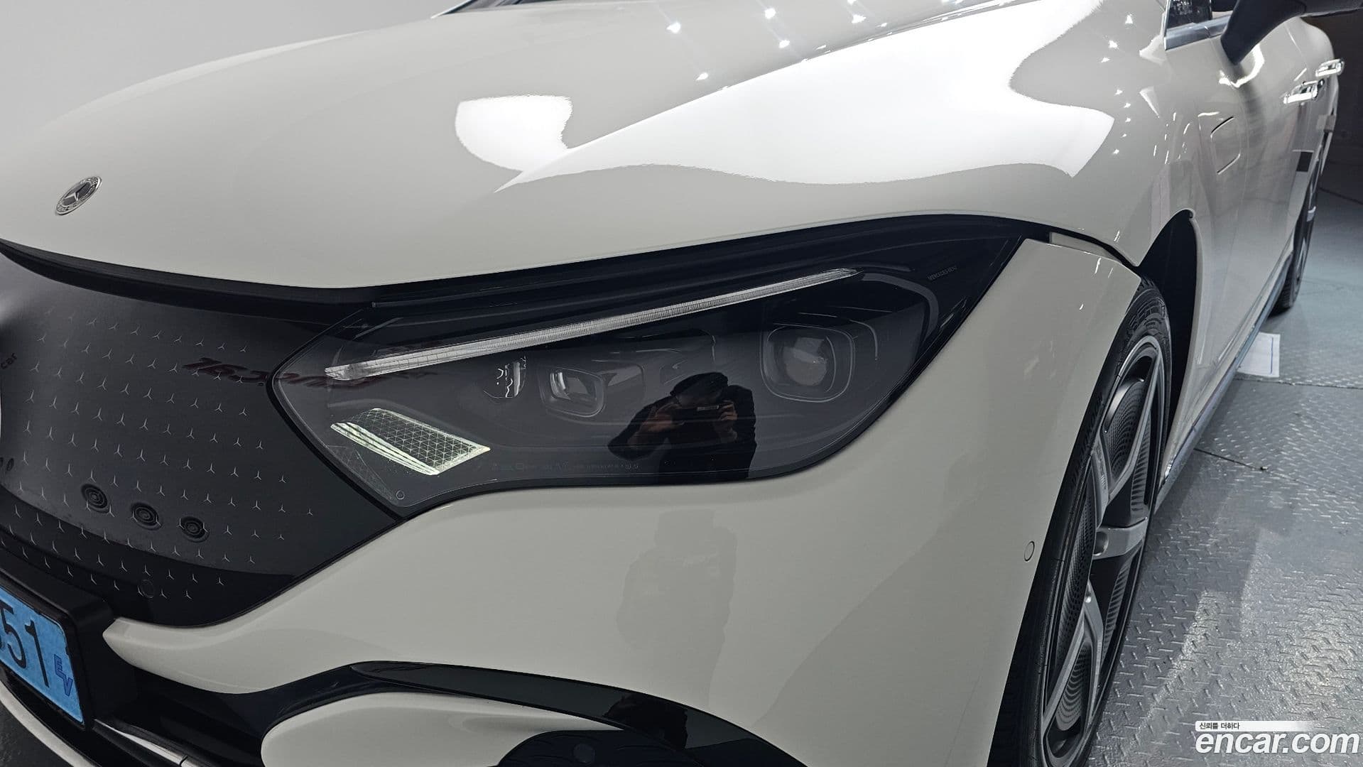 Main__Slider__Photo:EQE Mercedes-Benz 2023.2-21