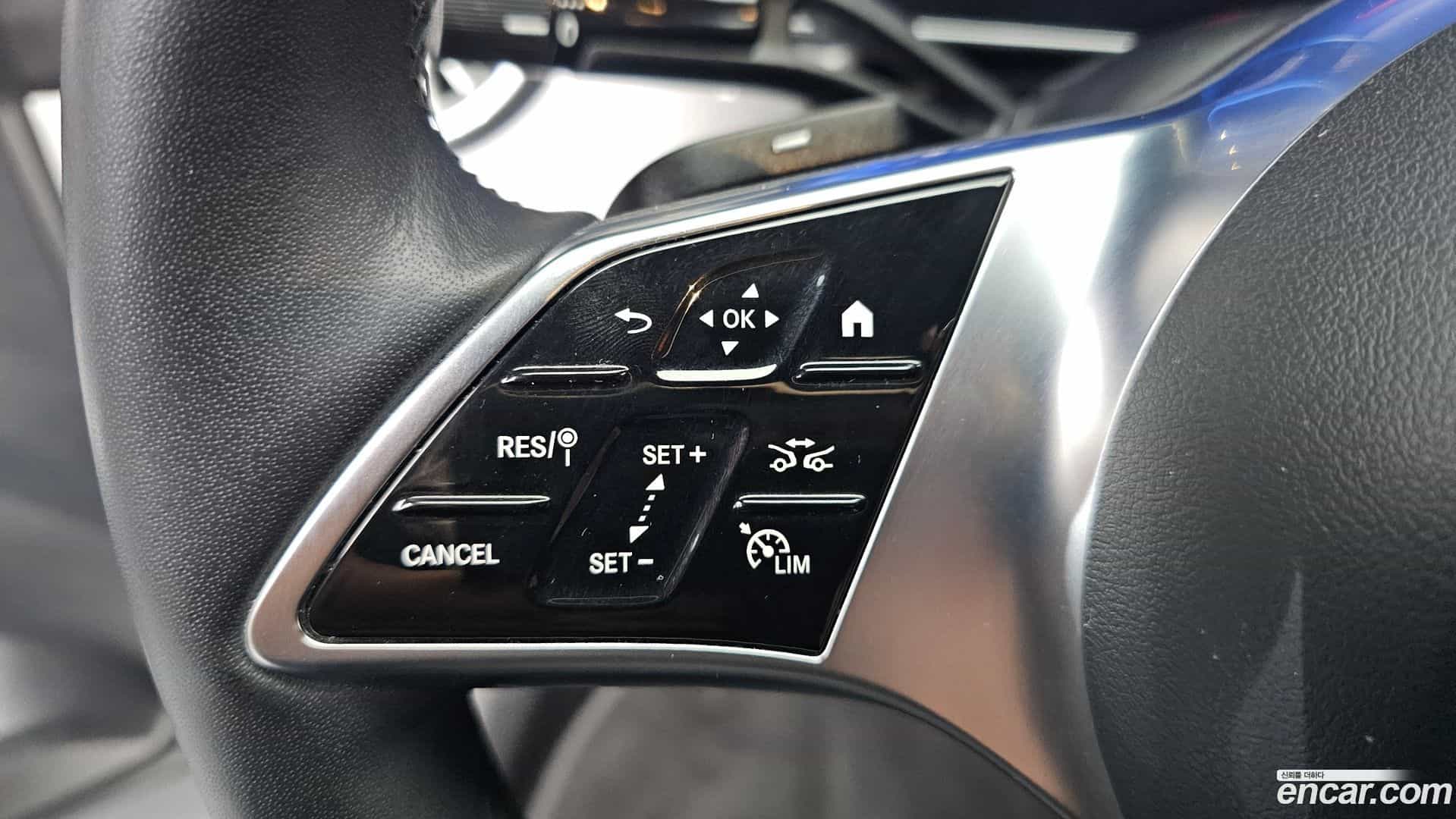 EQE Mercedes-Benz 2023.2-OPTION-041