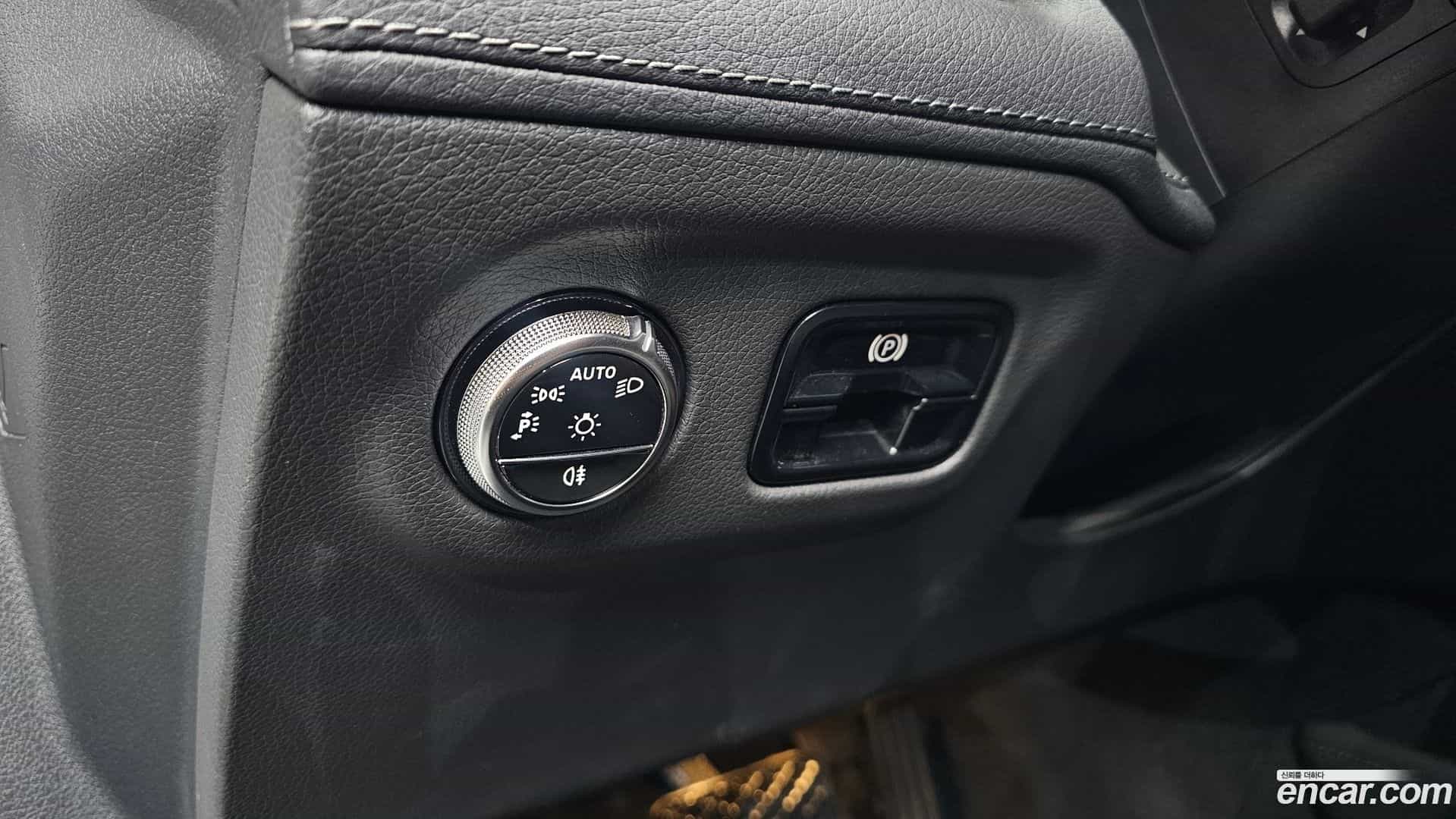 EQE Mercedes-Benz 2023.2-OPTION-043