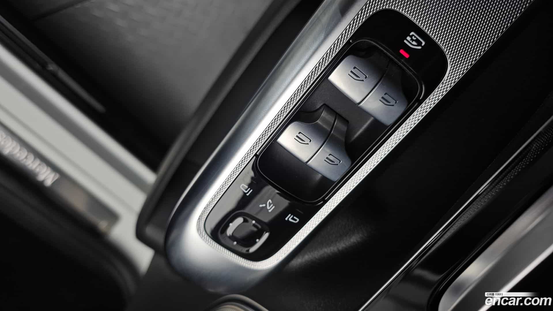 EQE Mercedes-Benz 2023.2-OPTION-045